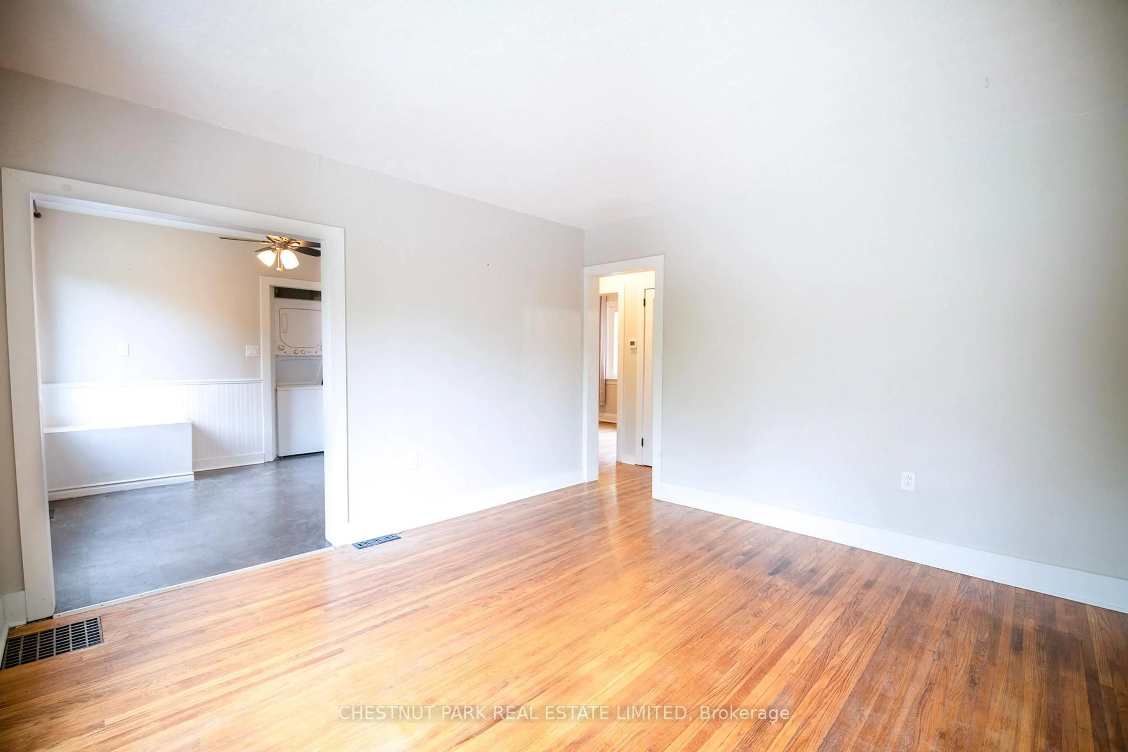 A pic of a room for 174 Gibbons St, Oshawa Ontario L1J 4Y3