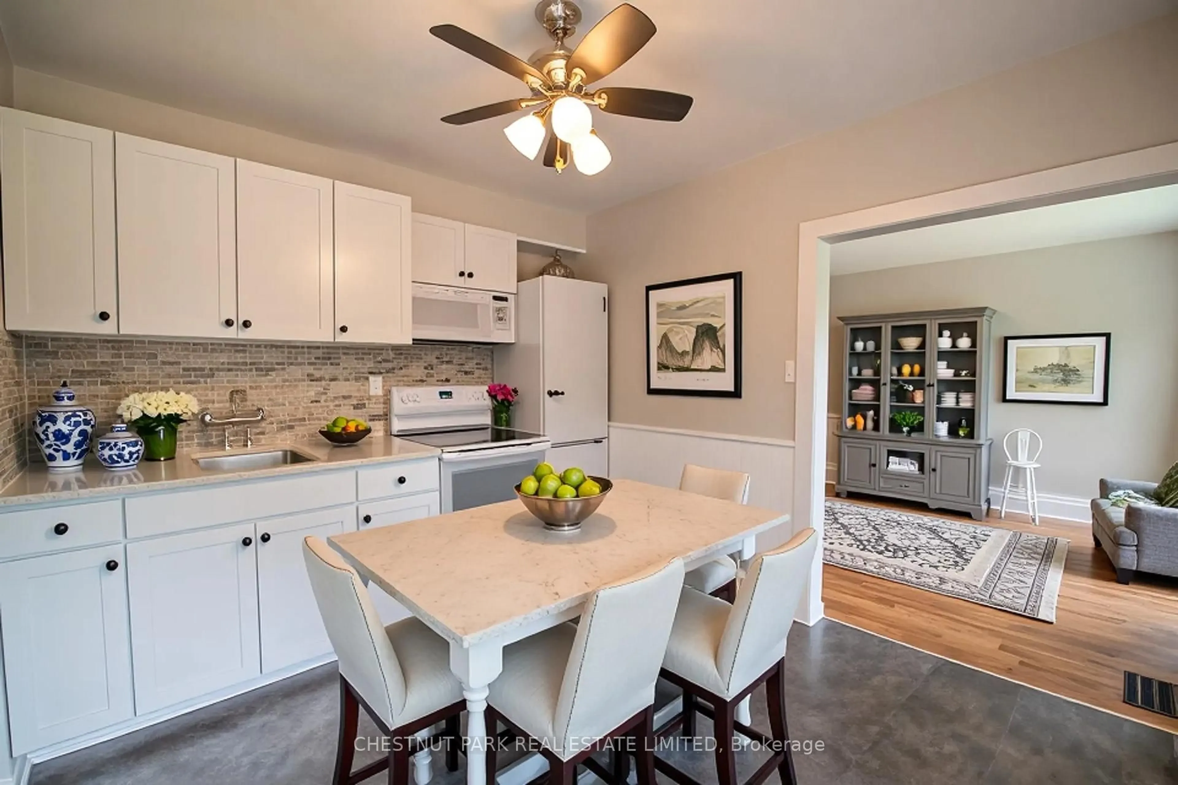 Open concept kitchen, ceramic/tile floor for 174 Gibbons St, Oshawa Ontario L1J 4Y3