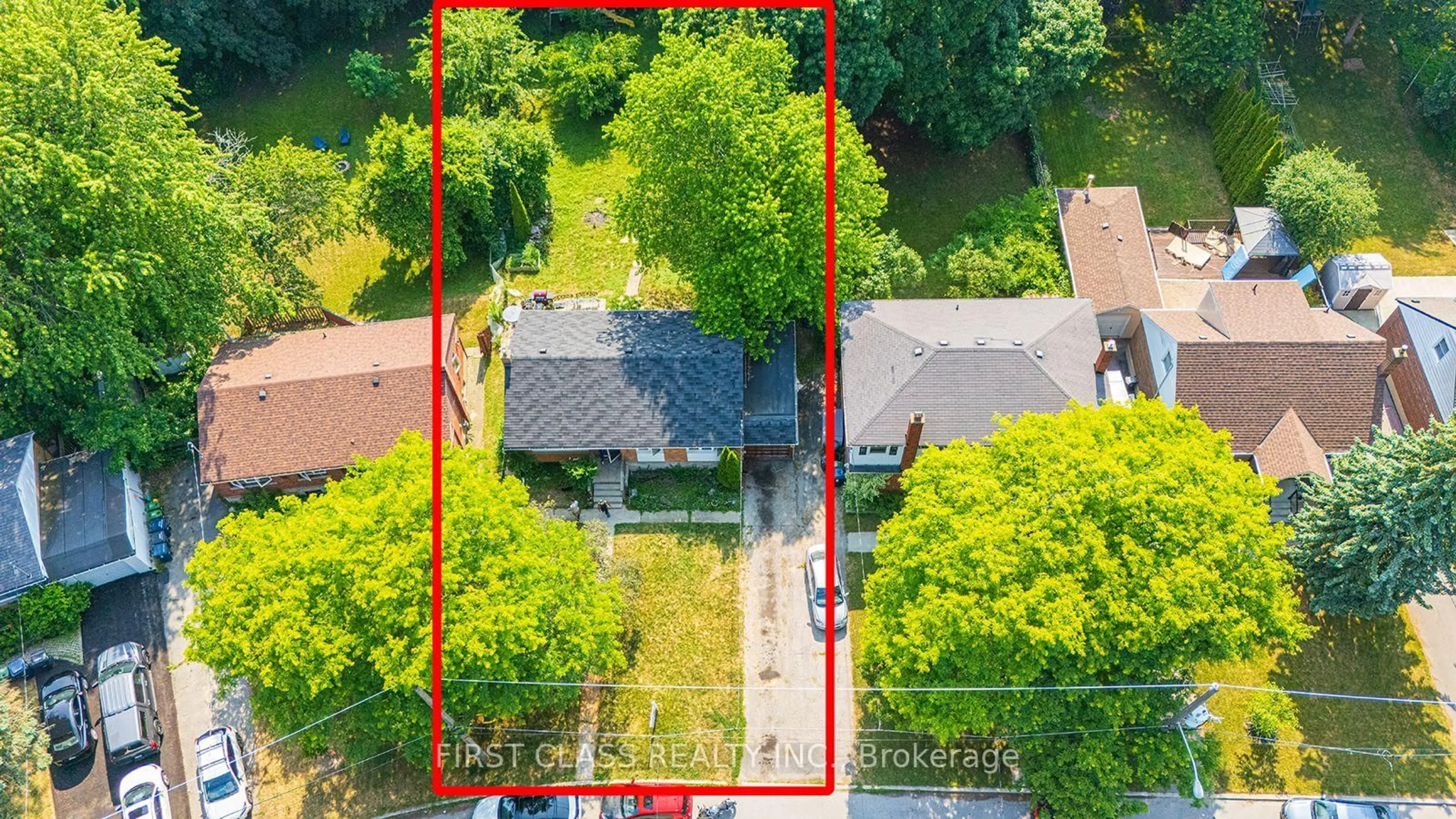A pic from outside/outdoor area/front of a property/back of a property/a pic from drone, street for 22 Hopecrest Cres, Toronto Ontario M1K 2K4