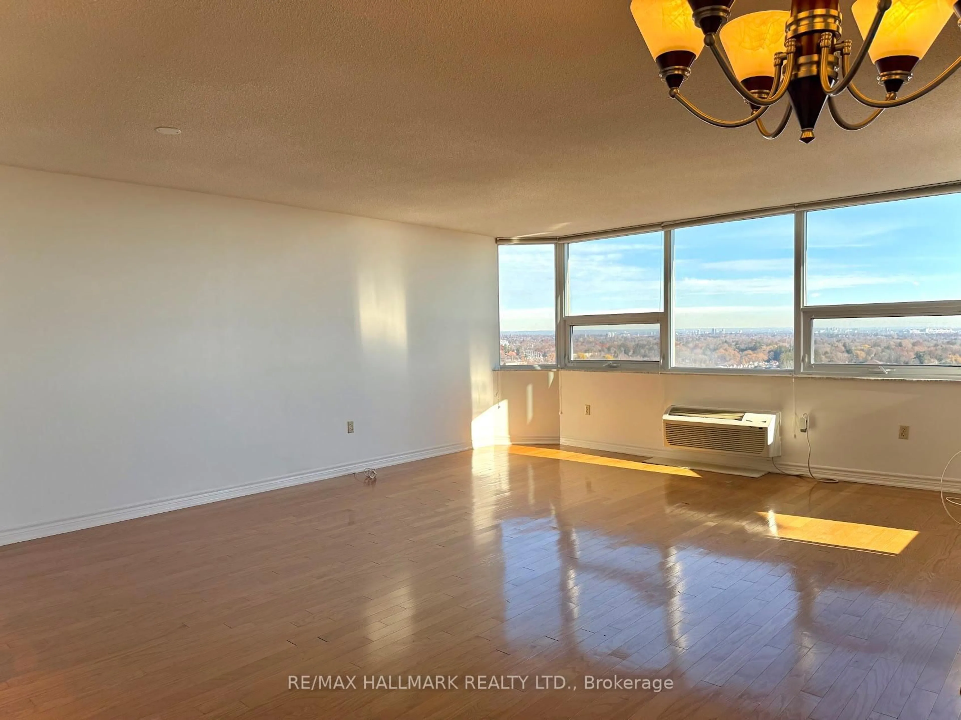 A pic of a room for 121 Ling Rd #1801, Toronto Ontario M1E 4Y2