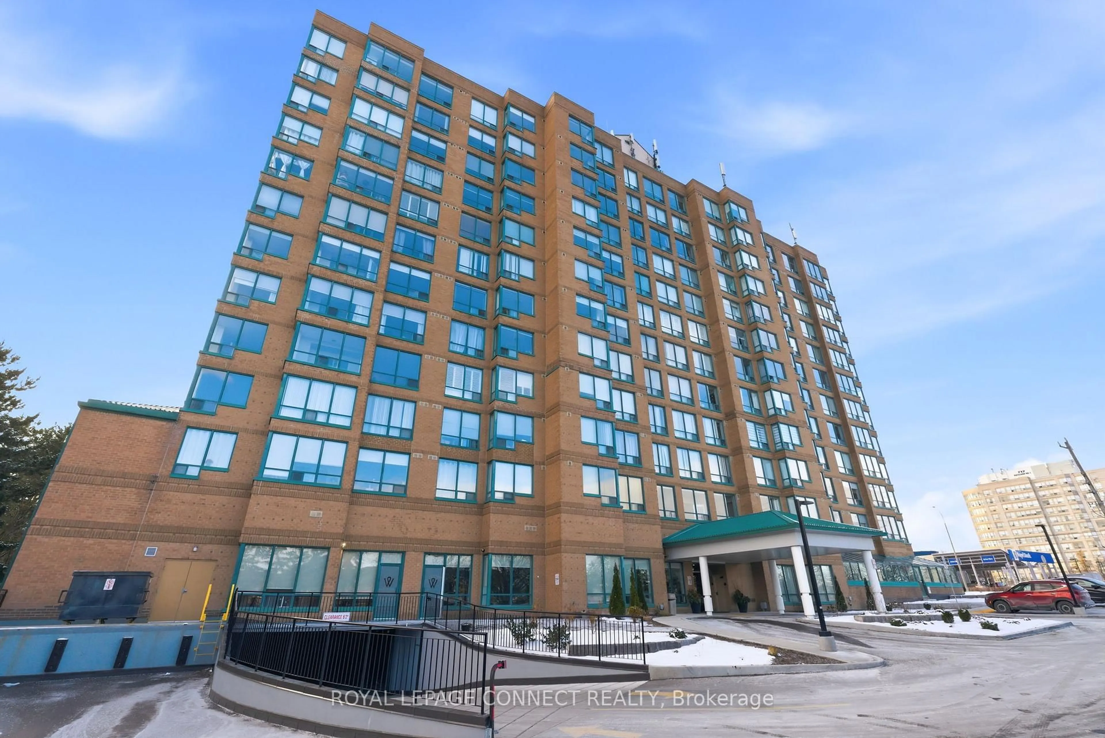 Unknown for 711 Rossland Rd #514, Whitby Ontario L1N 9Z1