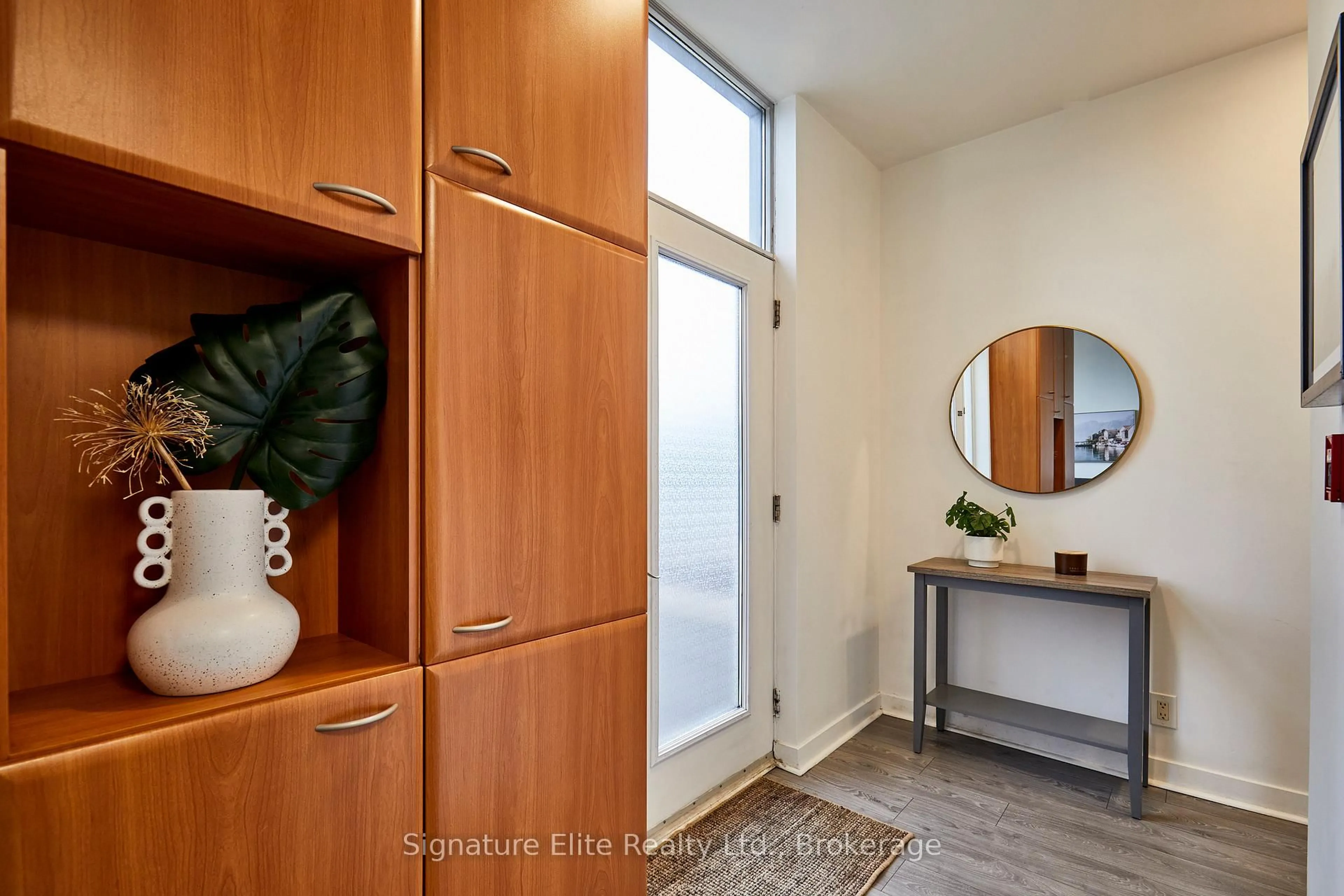 Indoor entryway for 38 Lee Centre Dr #TH128, Toronto Ontario M1H 3J7