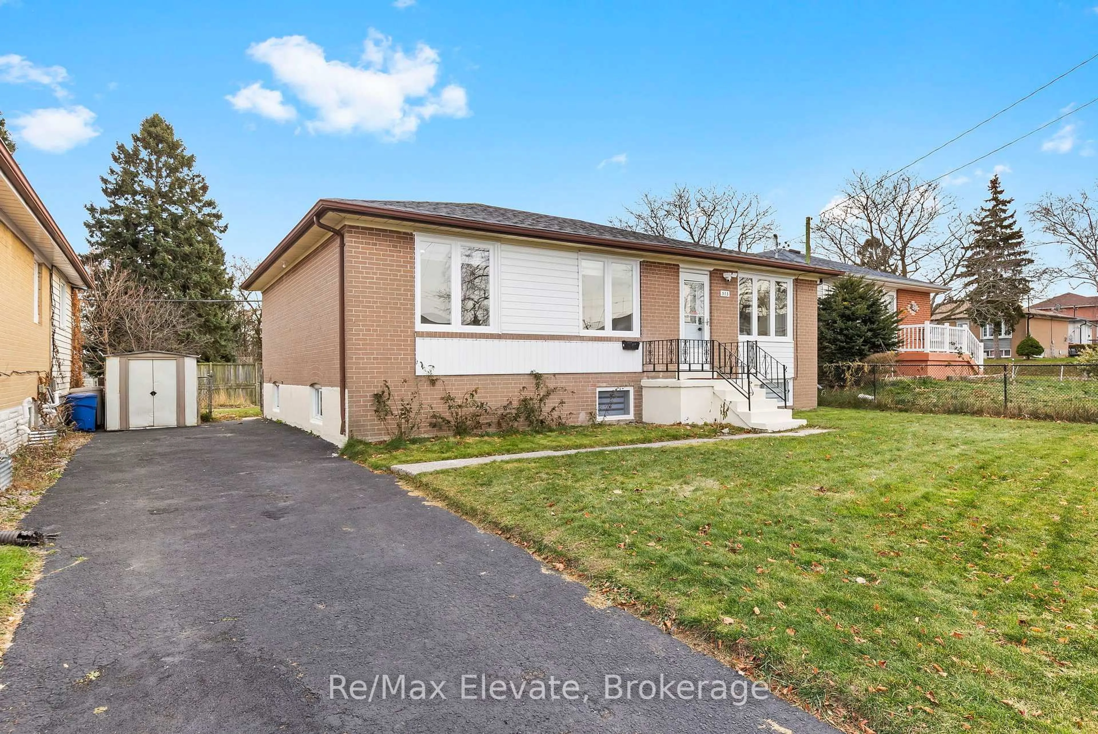 Home with brick exterior material, street for 513 Monteith Ave, Oshawa Ontario L1J 1E1