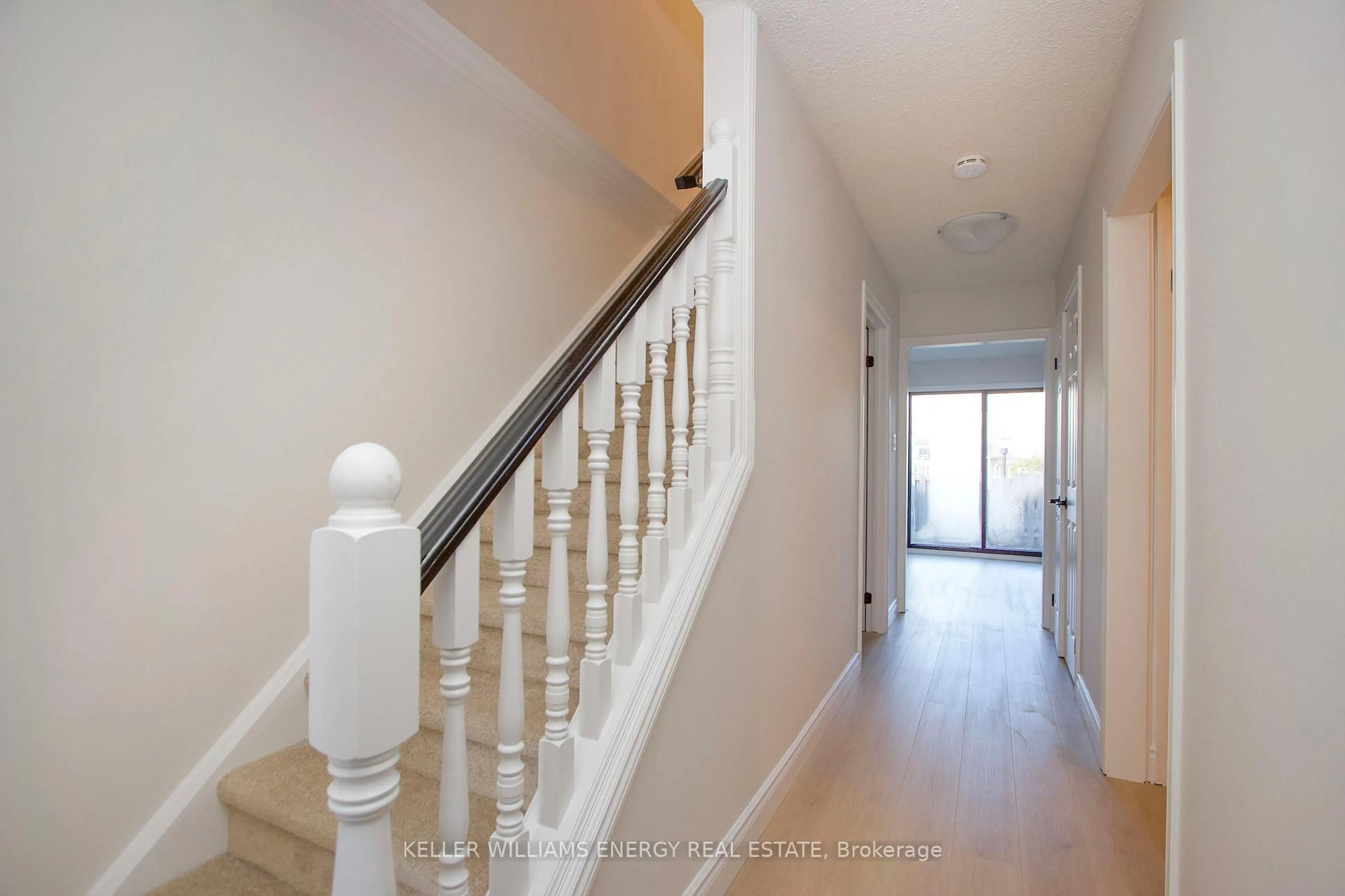 Unknown for 221 Ormond Dr #5, Oshawa Ontario L1G 6T7