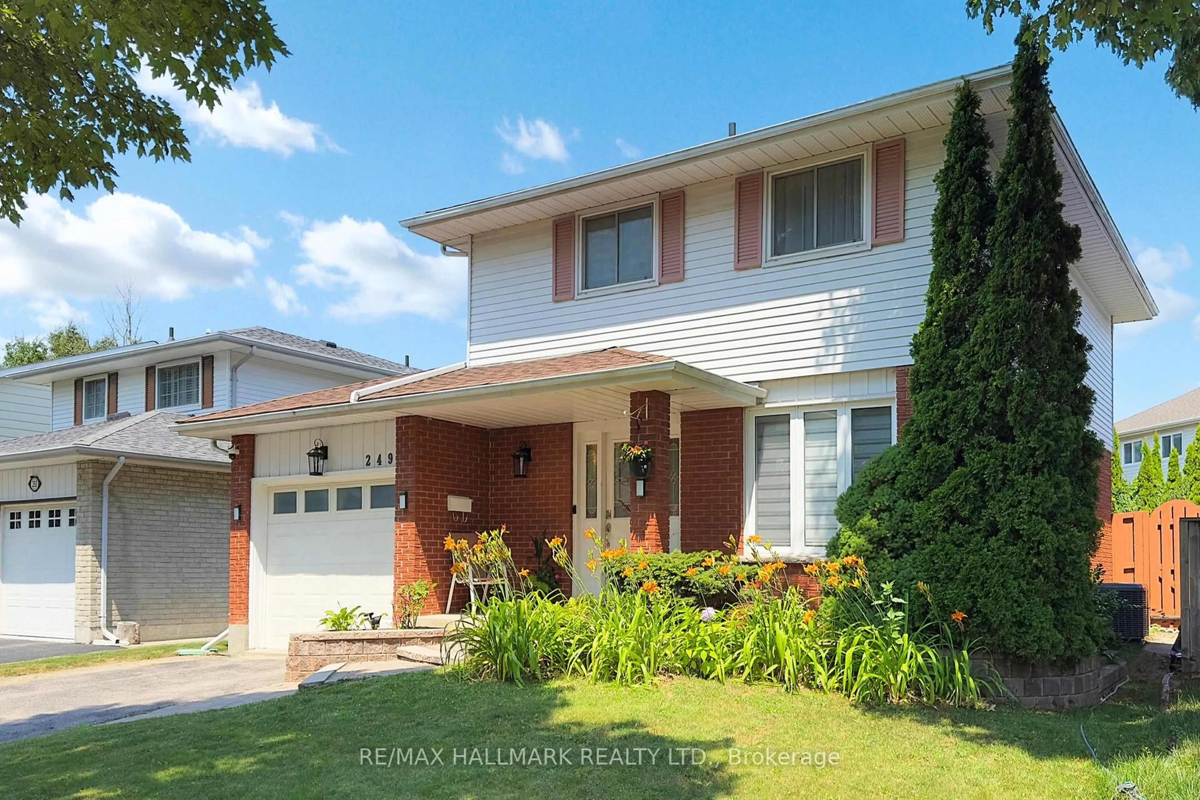 Home with brick exterior material, street for 249 Kensington Cres, Oshawa Ontario L1G 7R8
