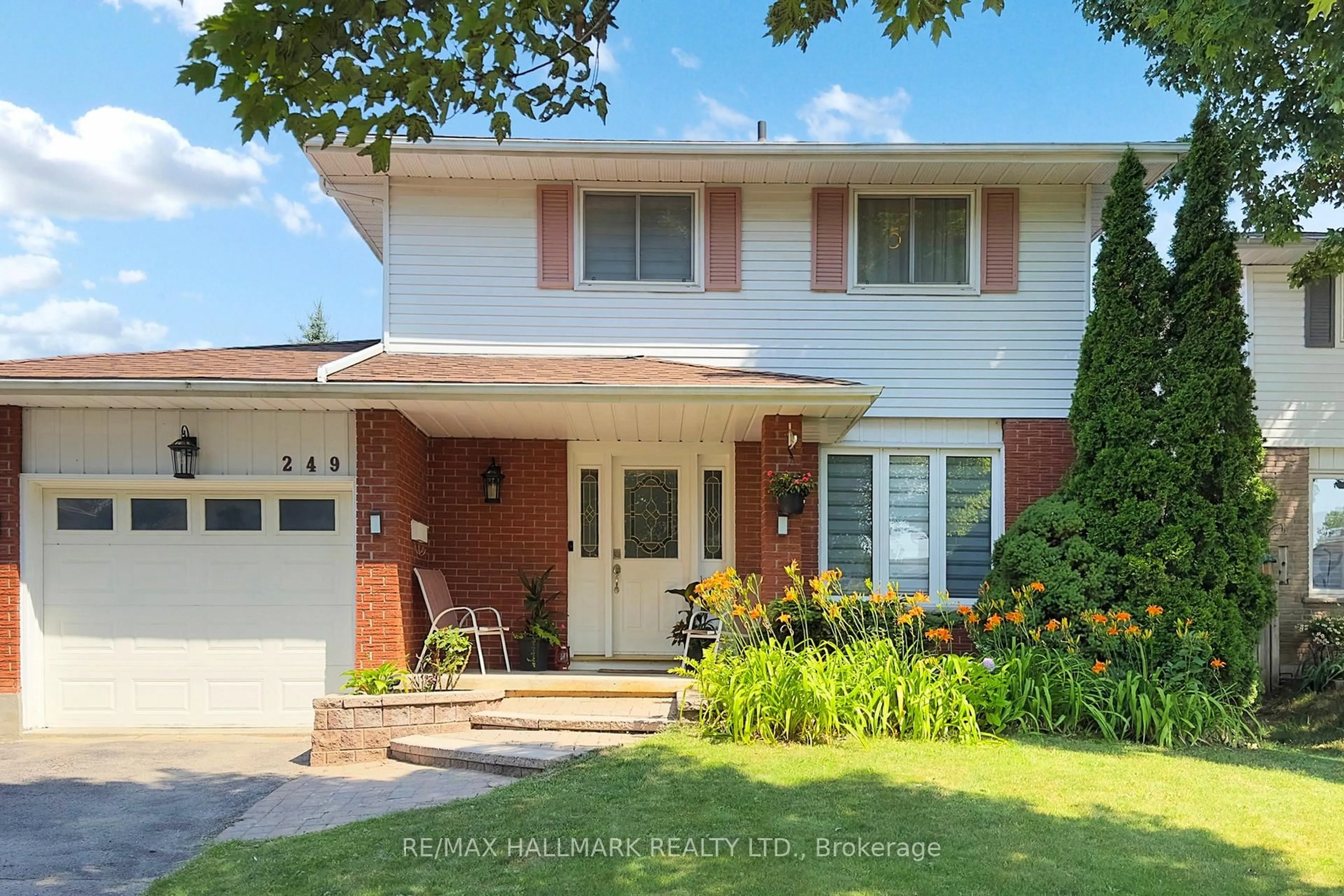 Home with brick exterior material, street for 249 Kensington Cres, Oshawa Ontario L1G 7R8