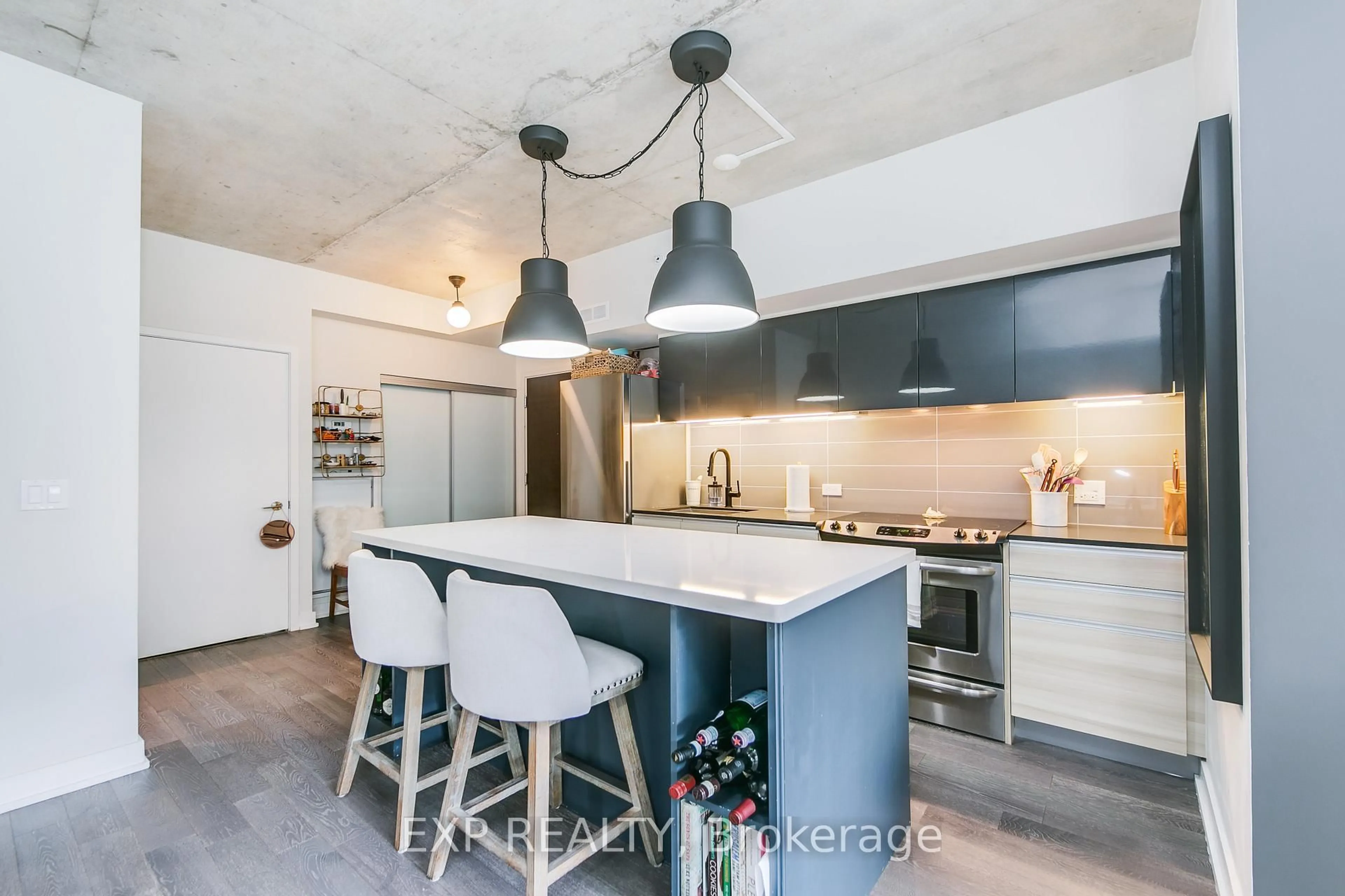 Contemporary kitchen, unknown for 1190 Dundas St #225, Toronto Ontario M4M 0C5