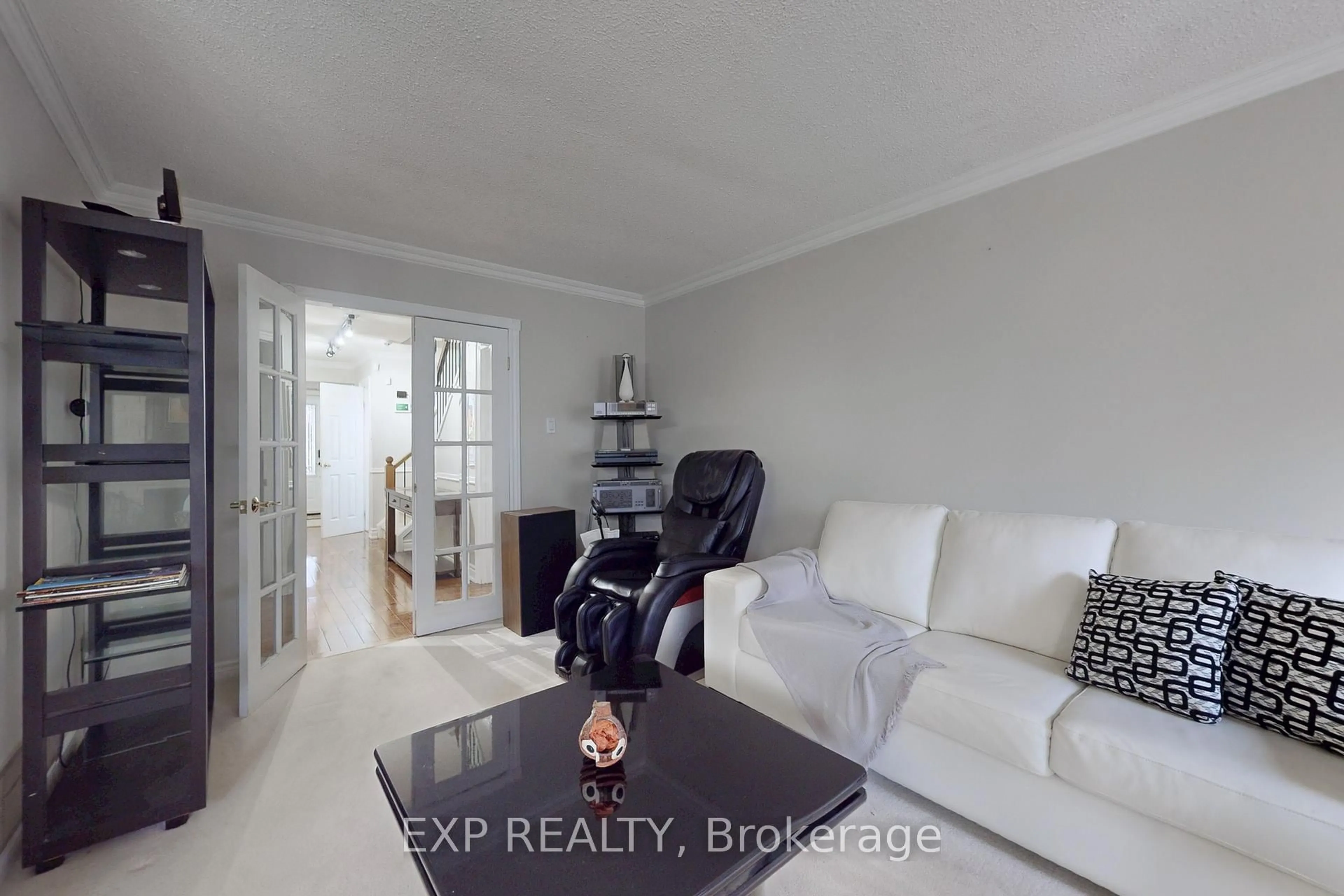 A pic of a room for 88 Valdor Dr, Toronto Ontario M1V 1R5