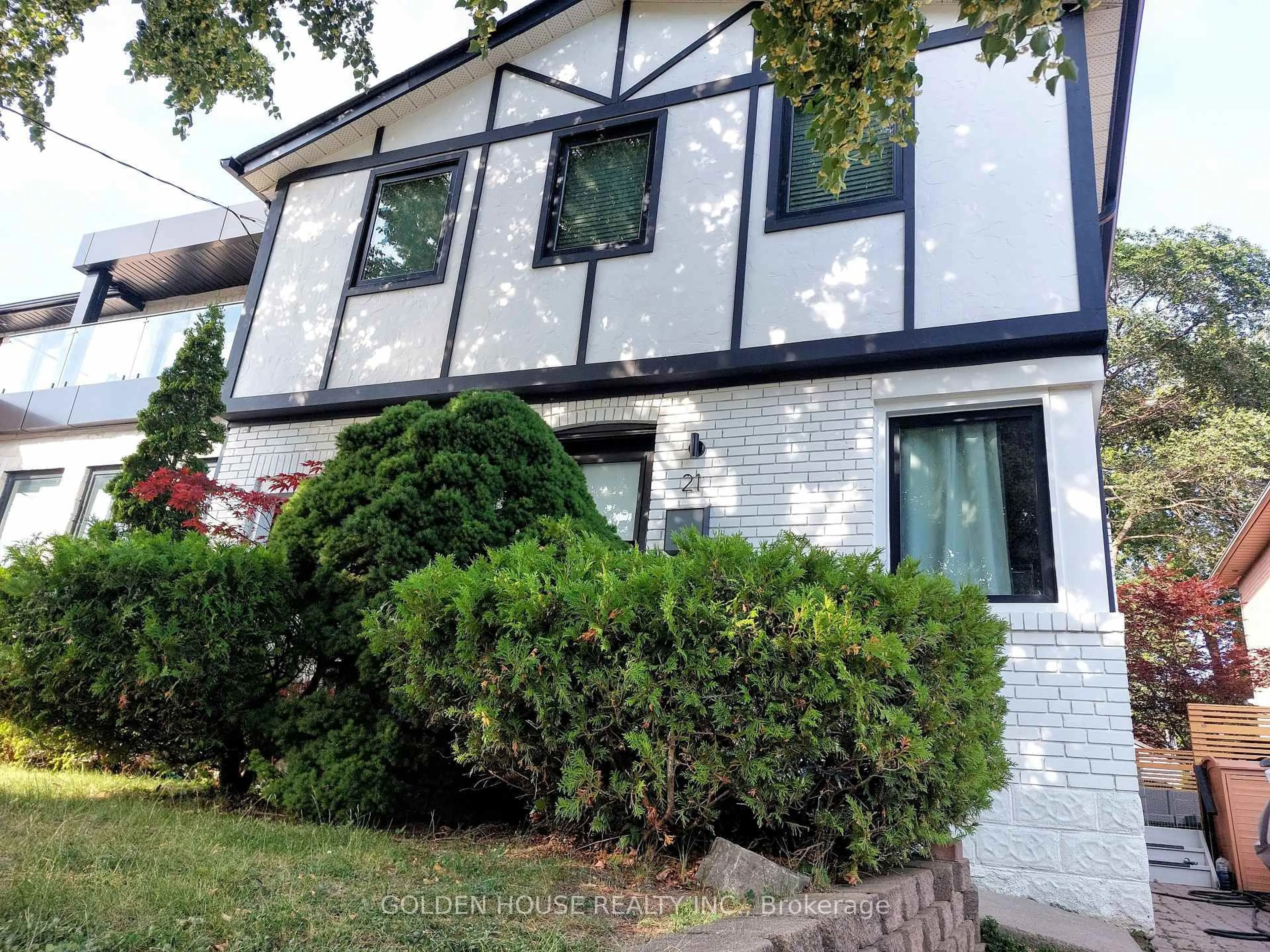 Home with brick exterior material, street for 21 Thatcher Ave, Toronto Ontario M1M 2M3