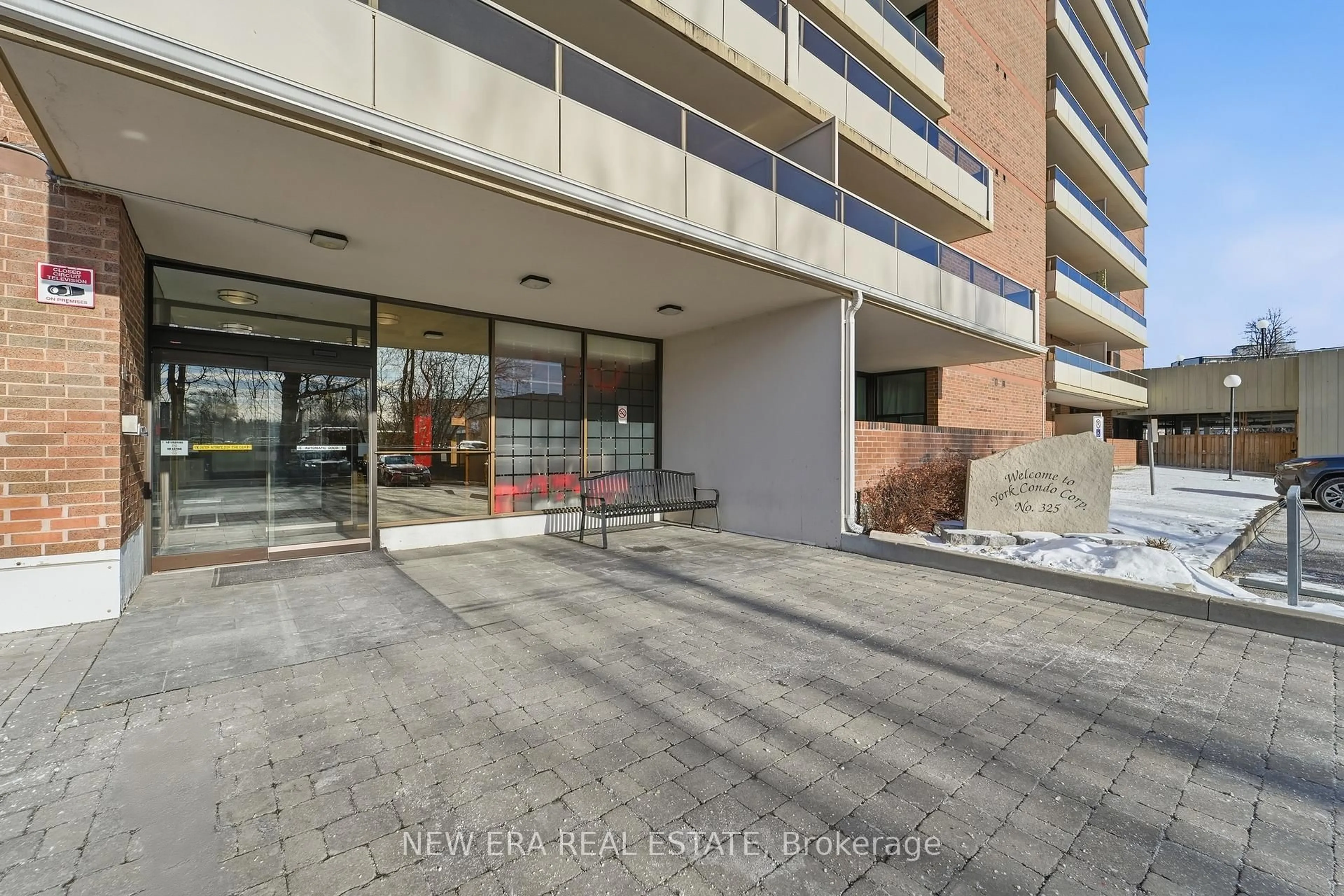 Indoor foyer for 15 Torrance Rd #1601, Toronto Ontario M1J 3K2
