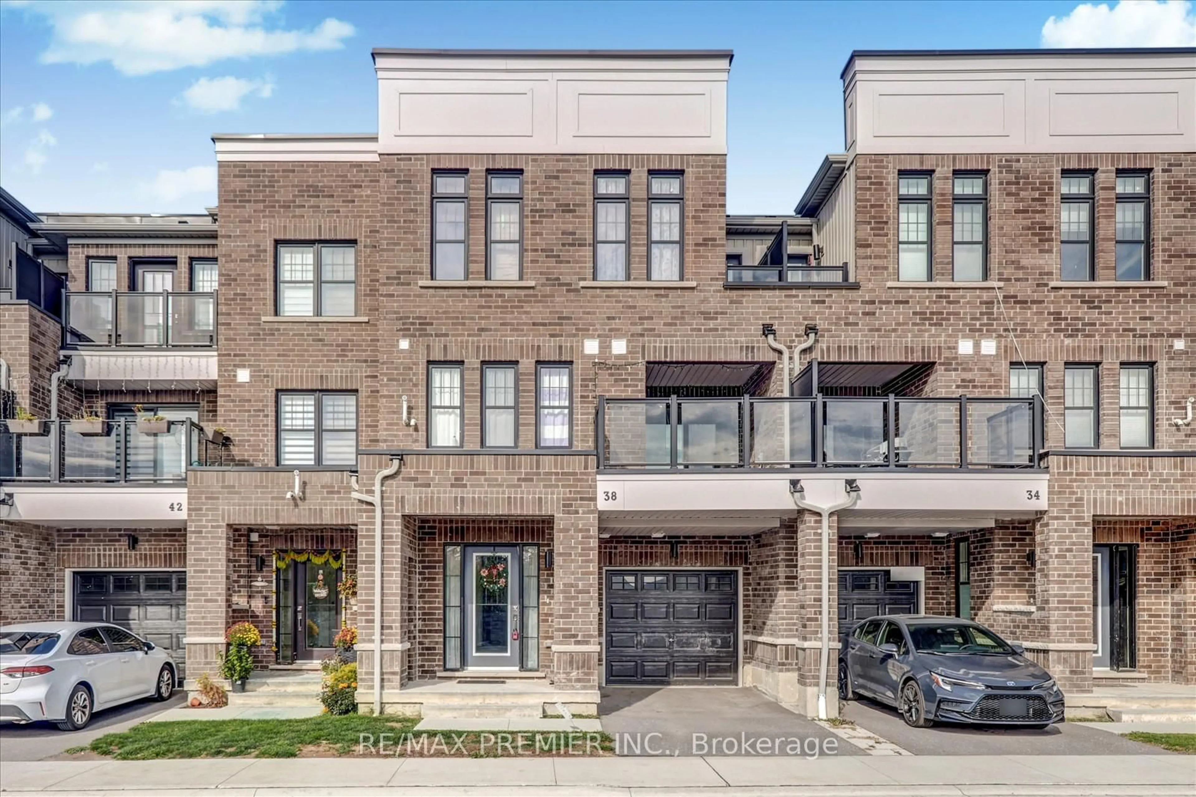 Home with brick exterior material, street for 38 King William Way, Clarington Ontario L1C 7E8