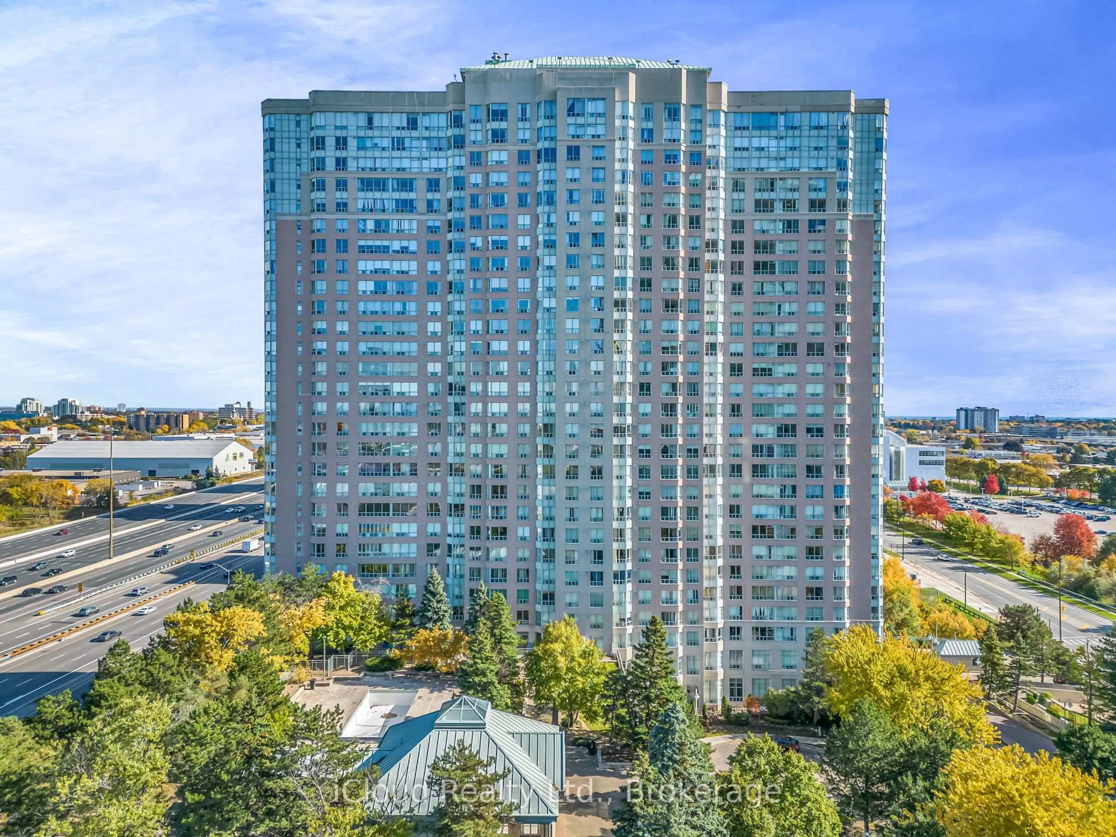 A pic from outside/outdoor area/front of a property/back of a property/a pic from drone, city buildings view from balcony for 88 Corporate Dr #611, Toronto Ontario M1H 3G6