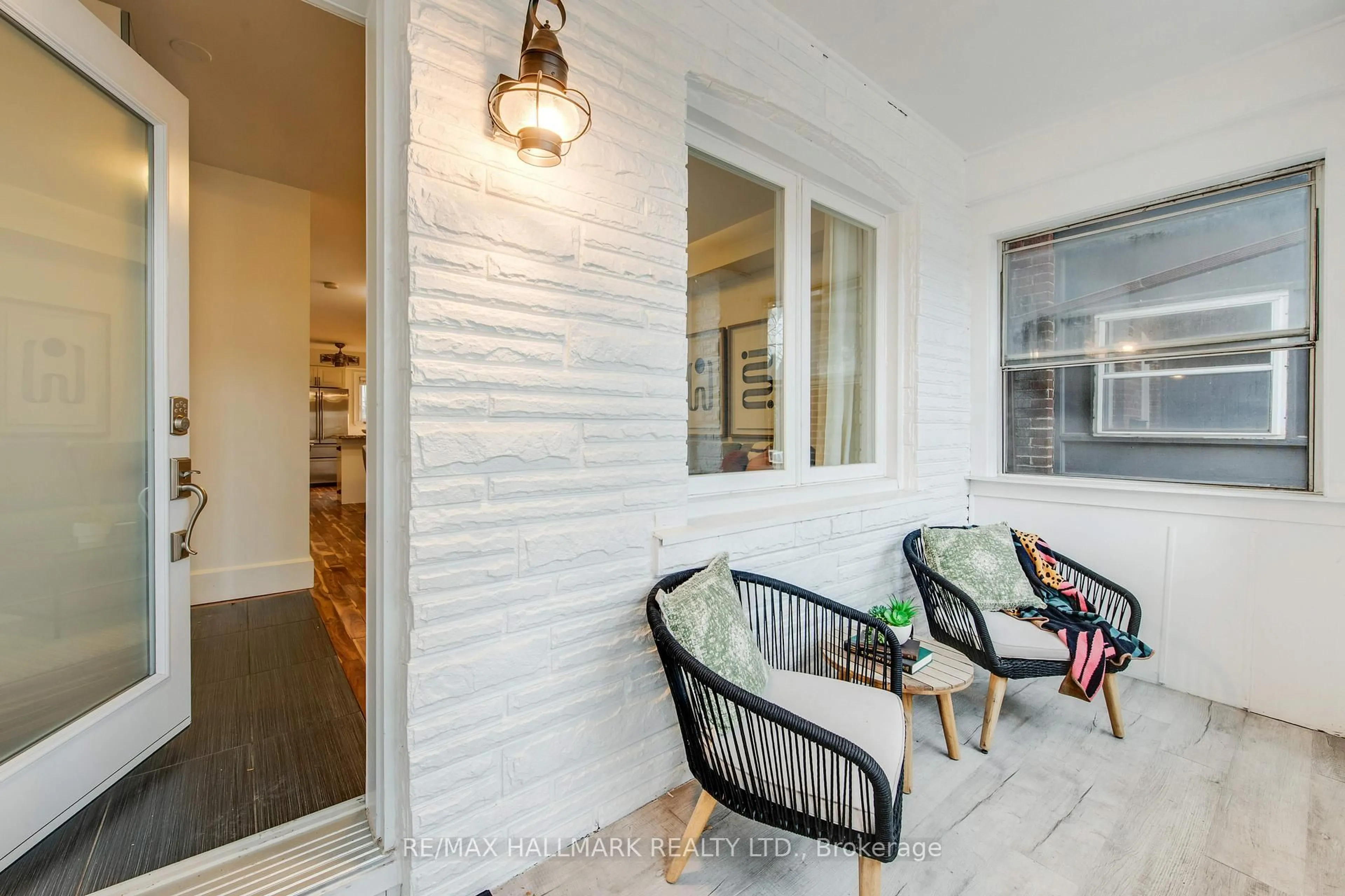 Unknown for 20 Marigold Ave, Toronto Ontario M4M 3B2