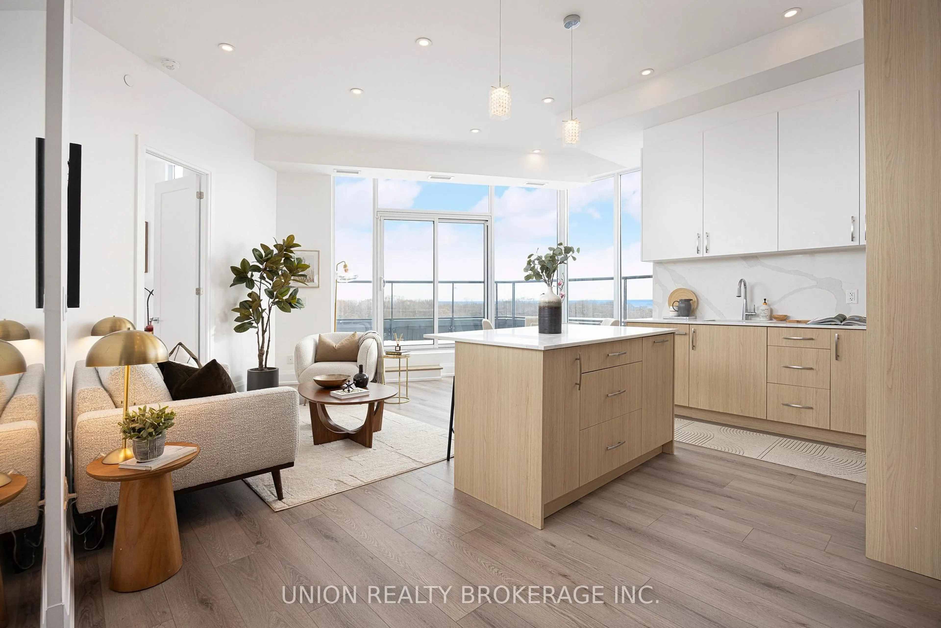 Open concept kitchen, wood/laminate floor for 1316 Kingston Rd #701, Toronto Ontario M1N 1P6