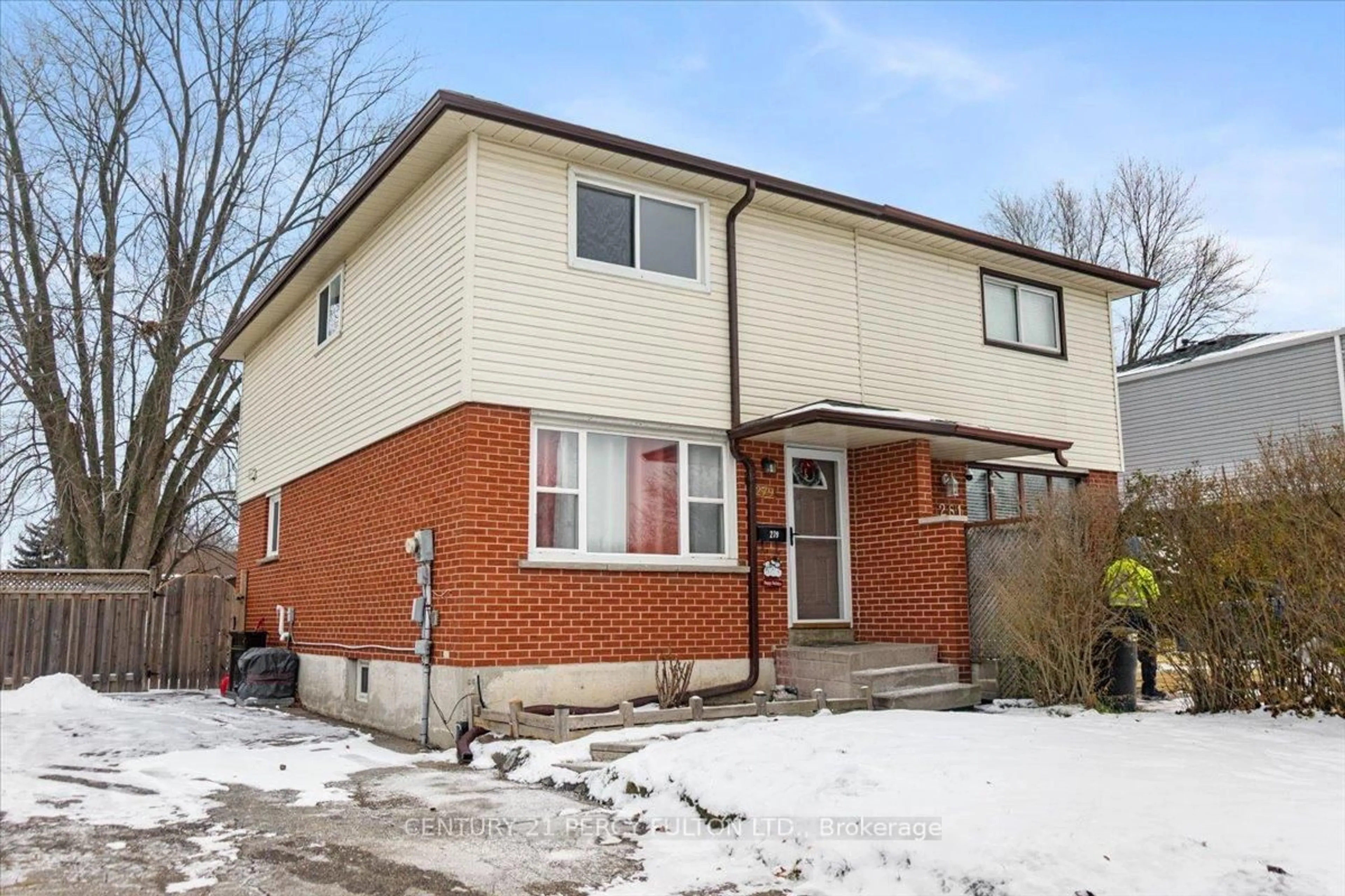 Home with brick exterior material, street for 279 Vancouver Cres, Oshawa Ontario L1J 2A1