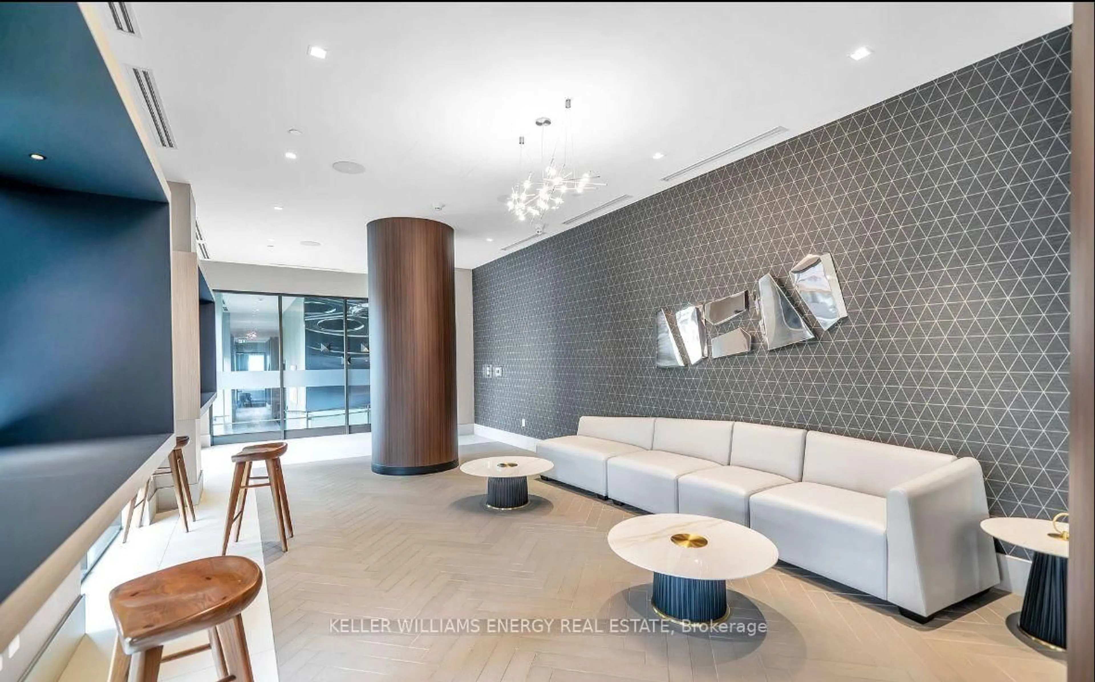 Lobby for 2550 Simcoe St #2421, Oshawa Ontario L1L 0R5