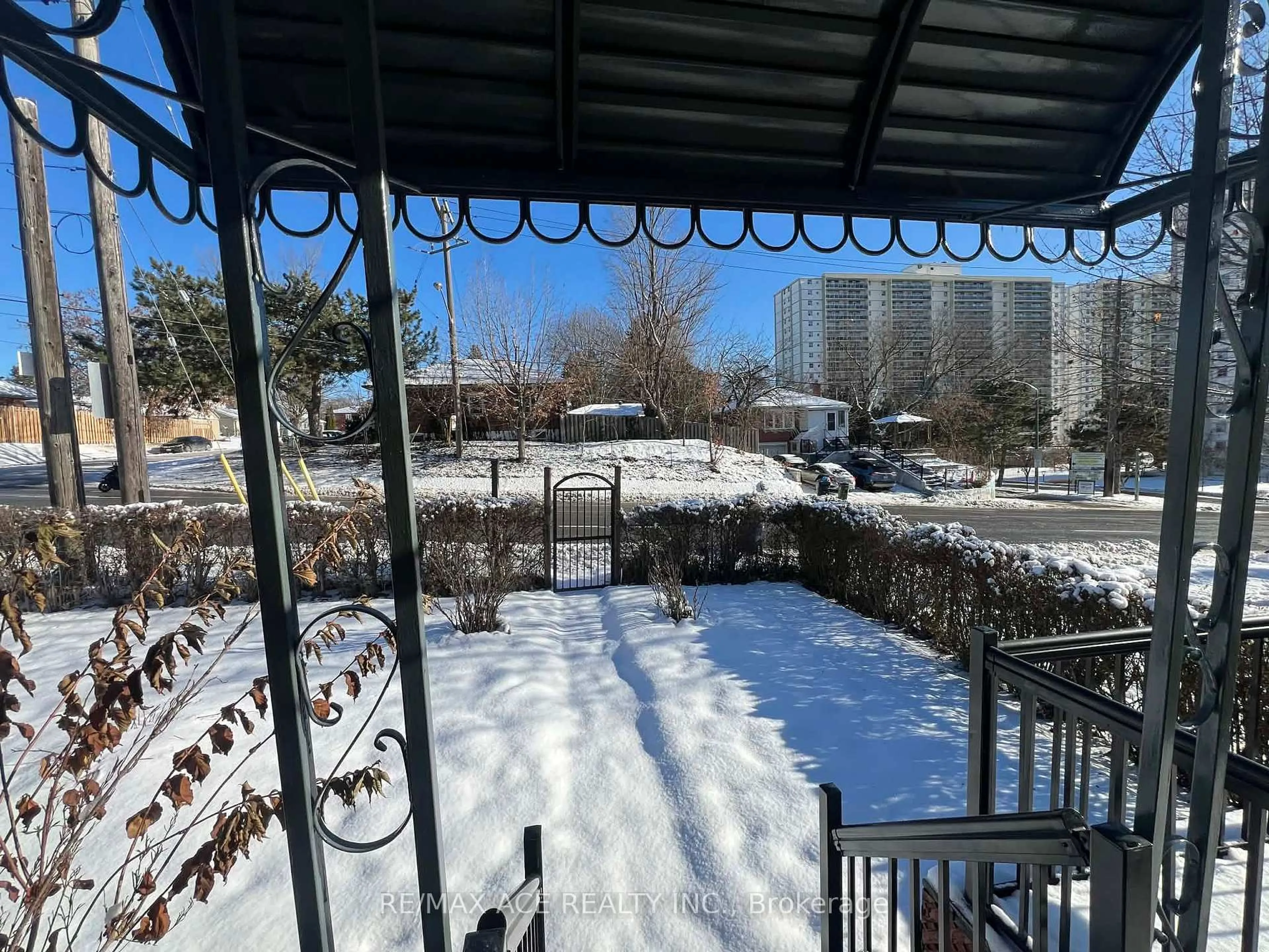 Patio, city buildings view from balcony for 294 Pharmacy Ave, Toronto Ontario M1L 3G2