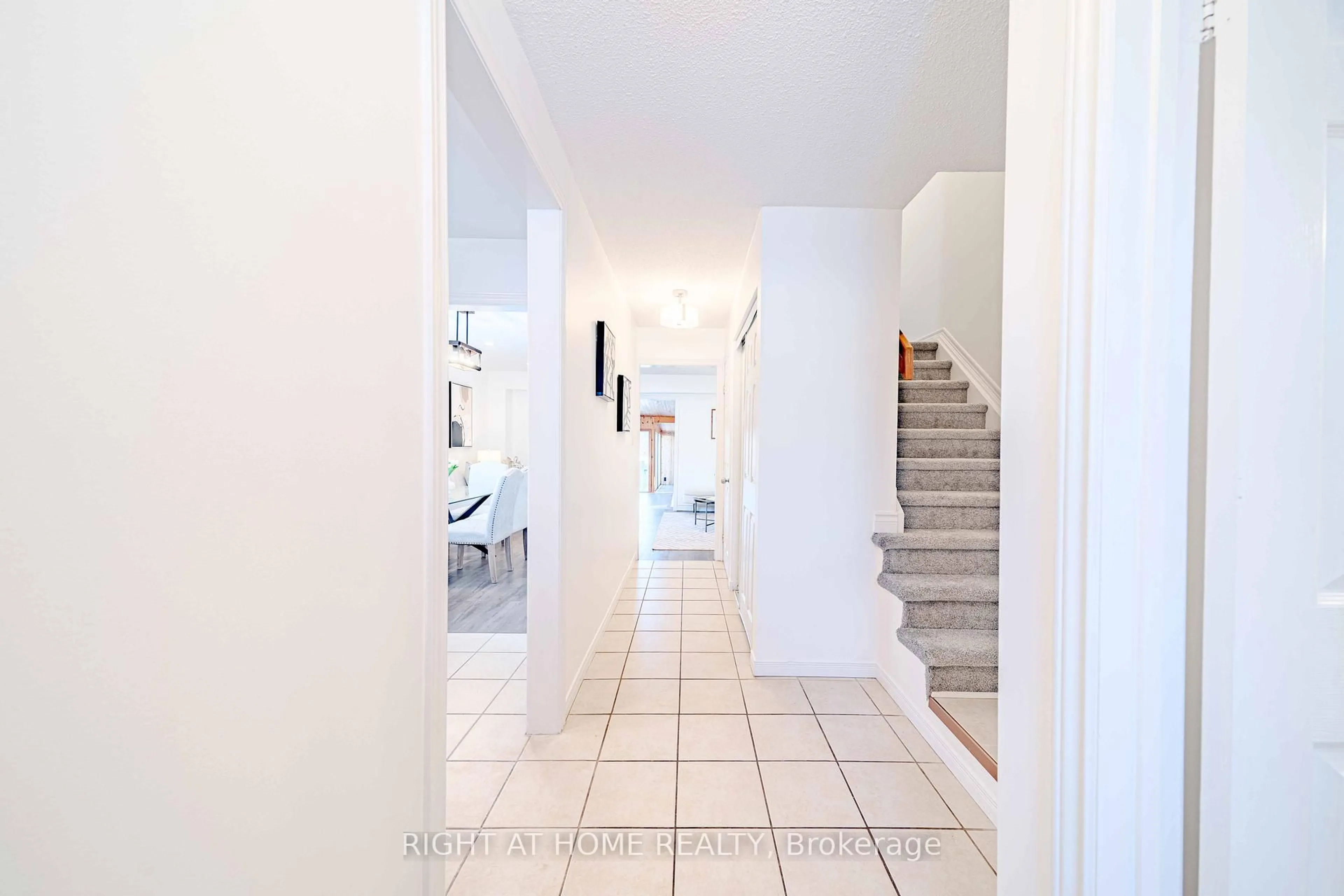 Unknown for 1347 Astra Crt, Oshawa Ontario L1K 1H6