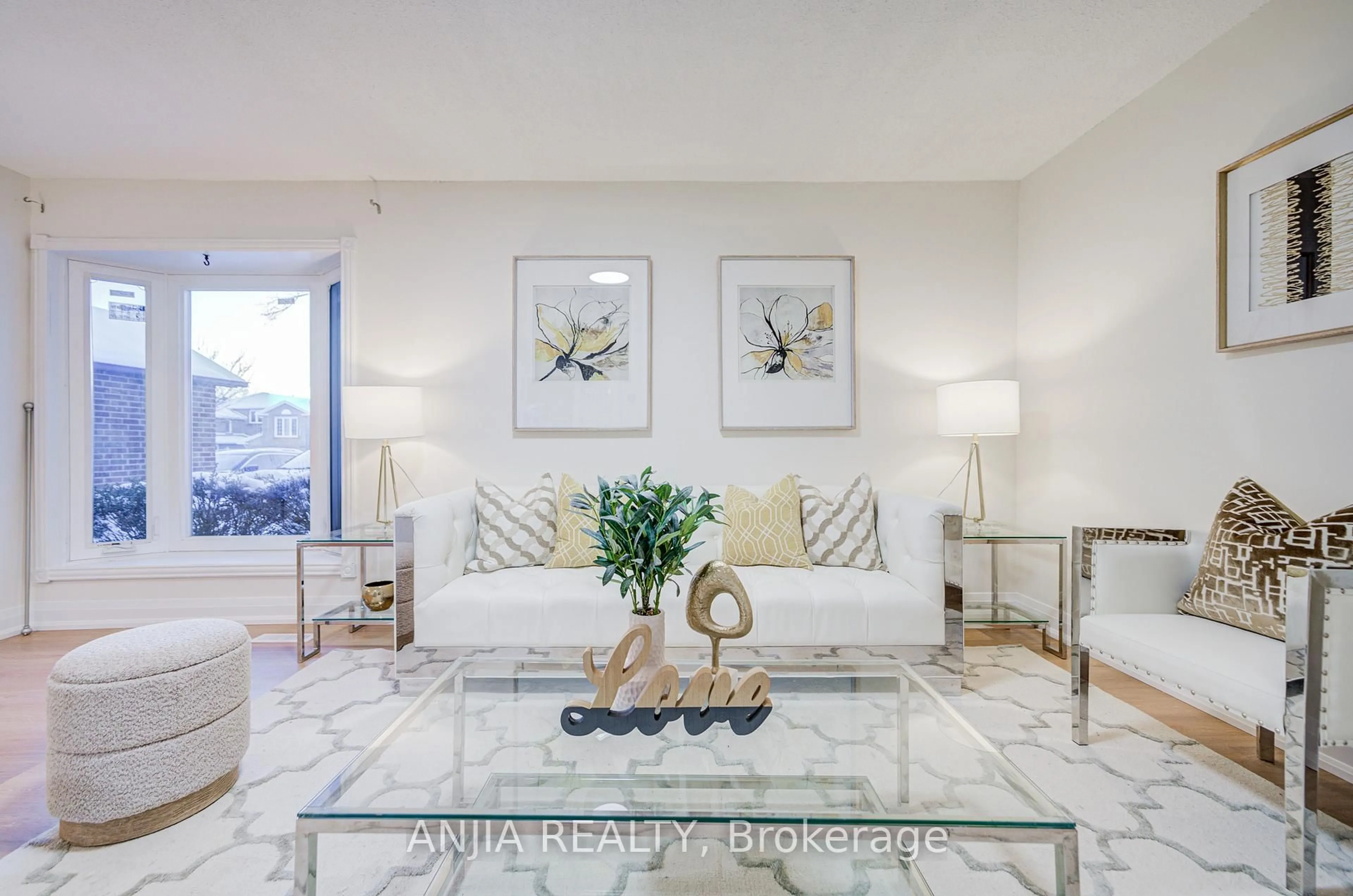 Living room with furniture, unknown for 8 Barnwell Dr, Toronto Ontario M1V 1Y8