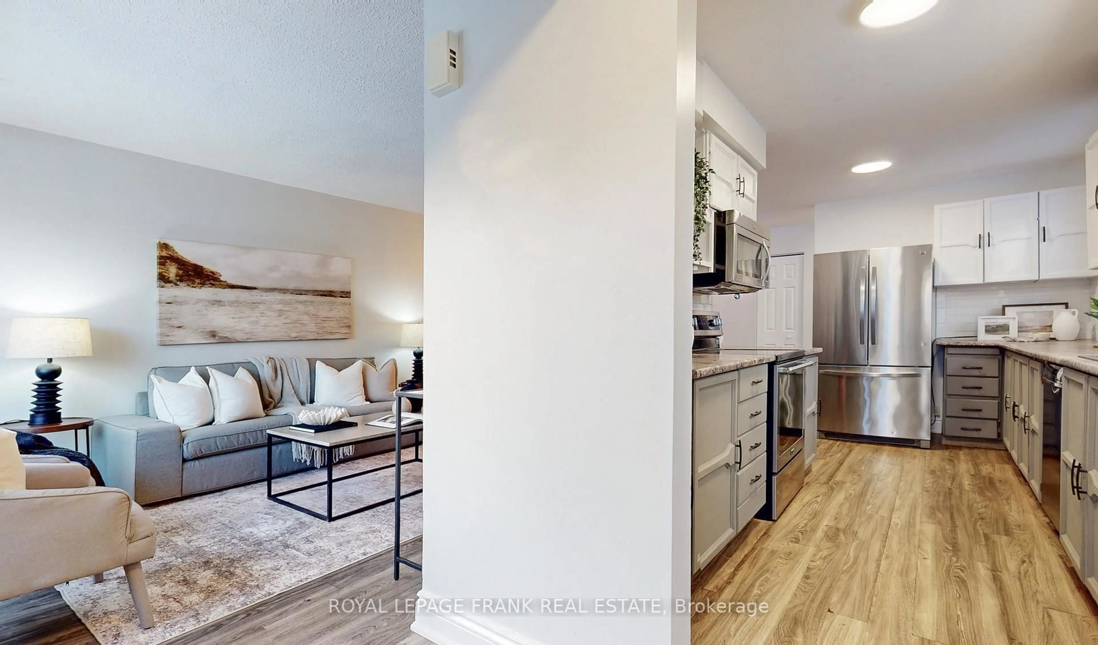 Open concept kitchen, unknown for 732 Annapolis Ave, Oshawa Ontario L1J 6H2