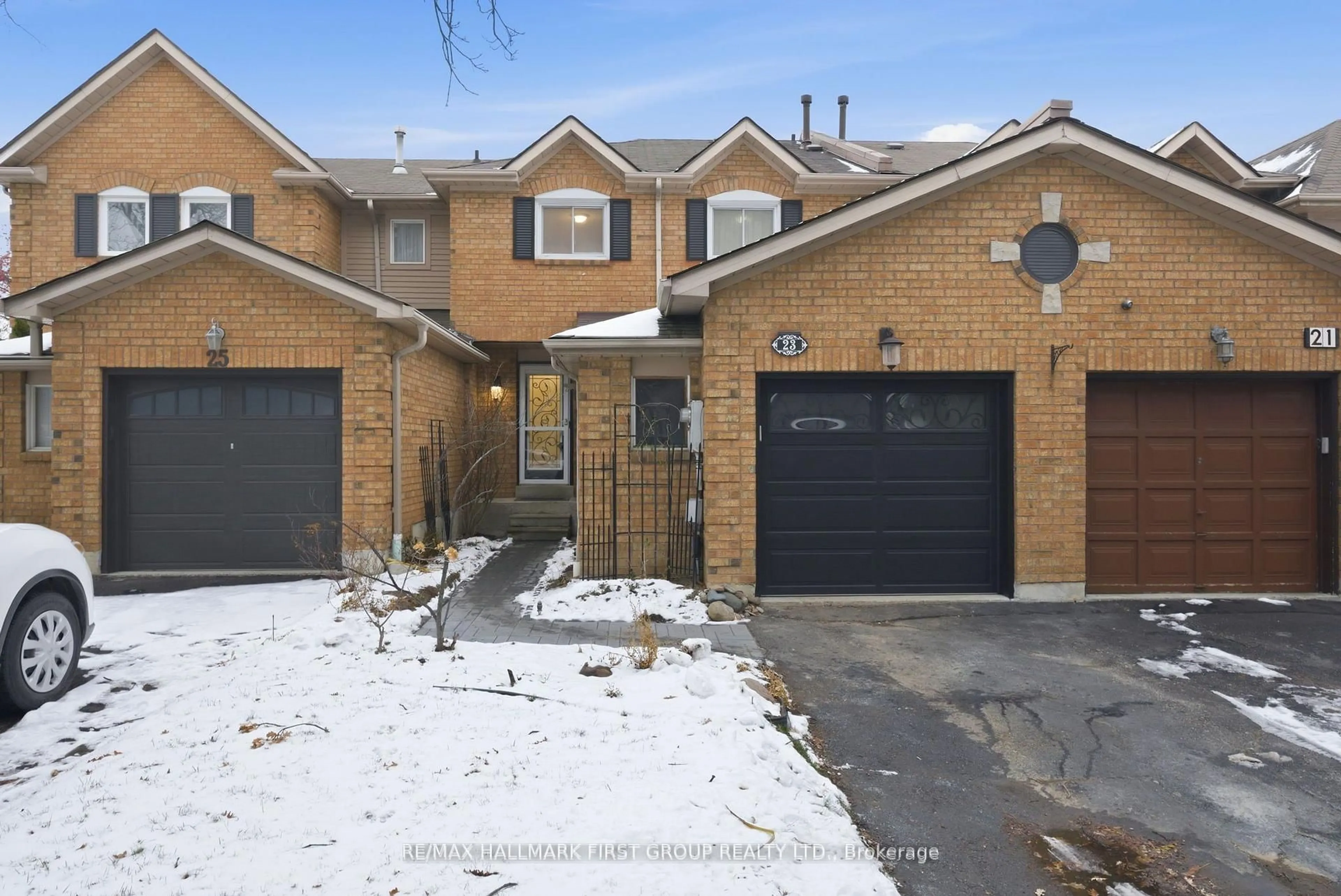 Home with brick exterior material, street for 23 Davies Cres, Whitby Ontario L1N 8X4