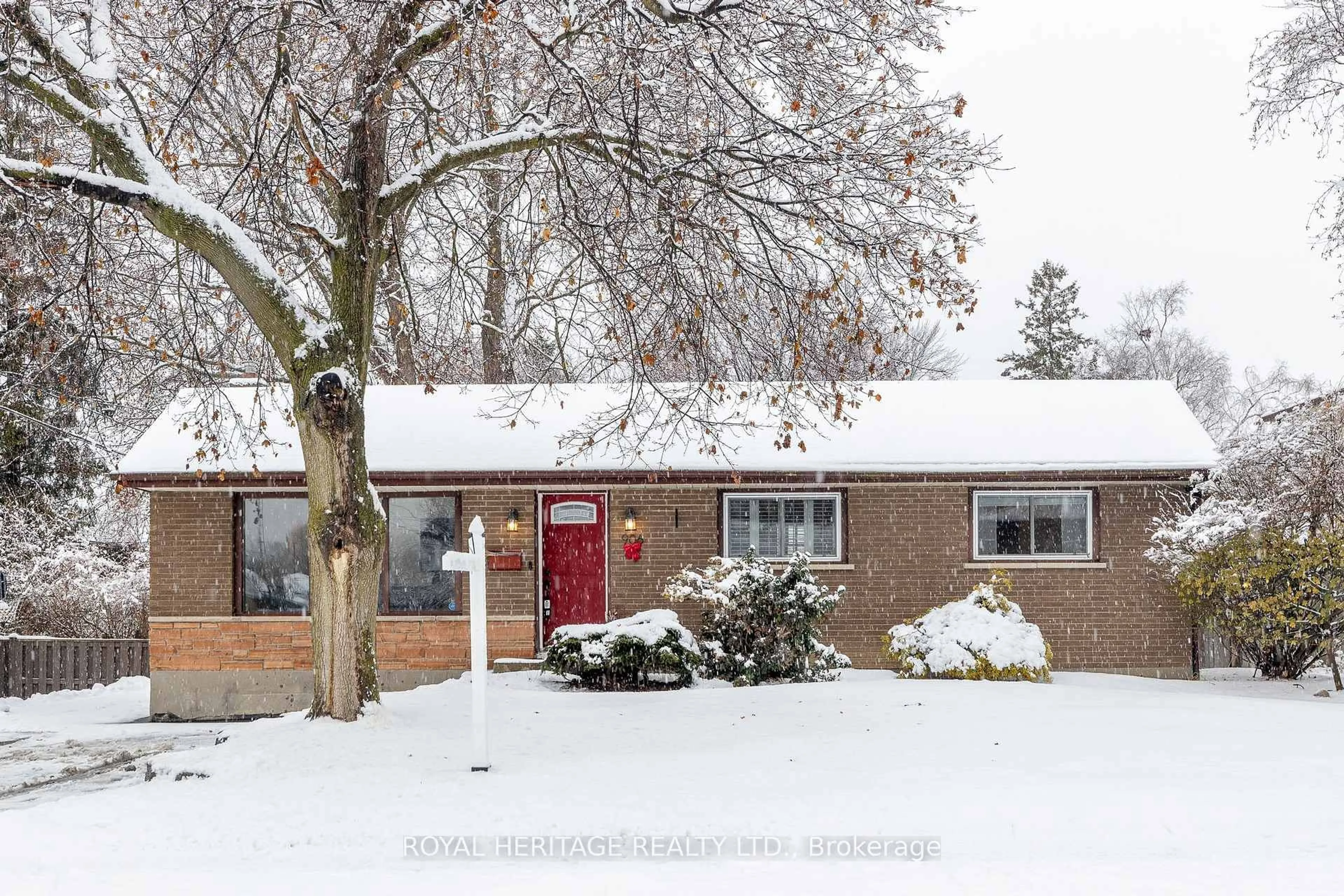 Home with brick exterior material, street for 906 Dunlop St, Whitby Ontario L1N 1T2