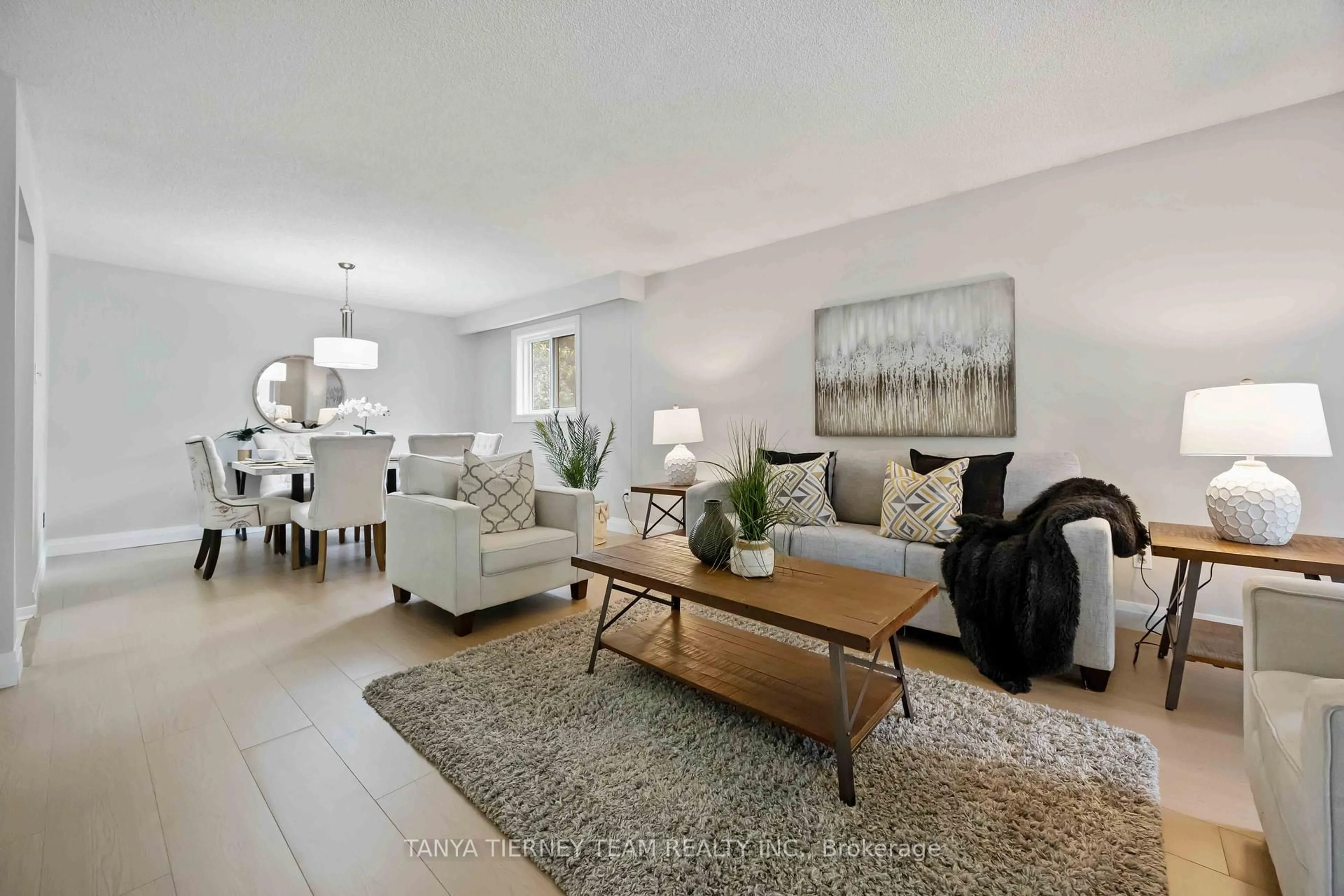 Living room with furniture, unknown for 54 Chester Cres, Scugog Ontario L9L 1K7