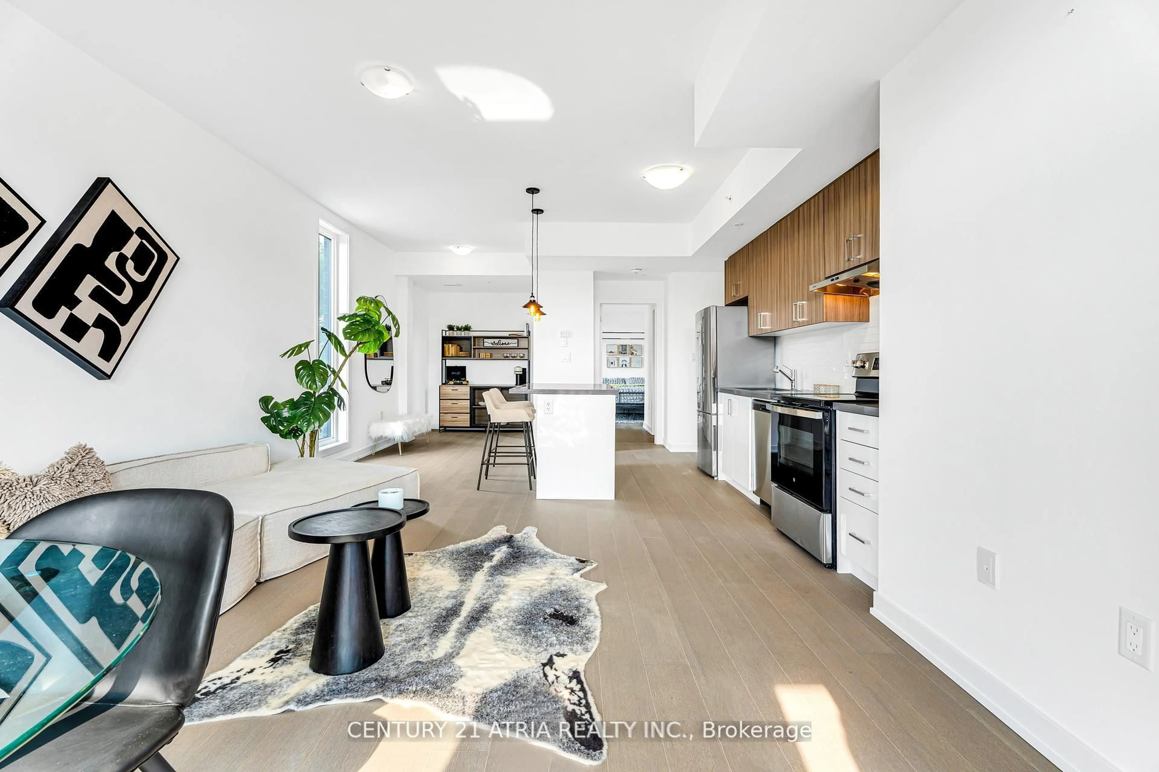 Open concept kitchen, unknown for 184 Angus Dr #8, Ajax Ontario L1S 0G5