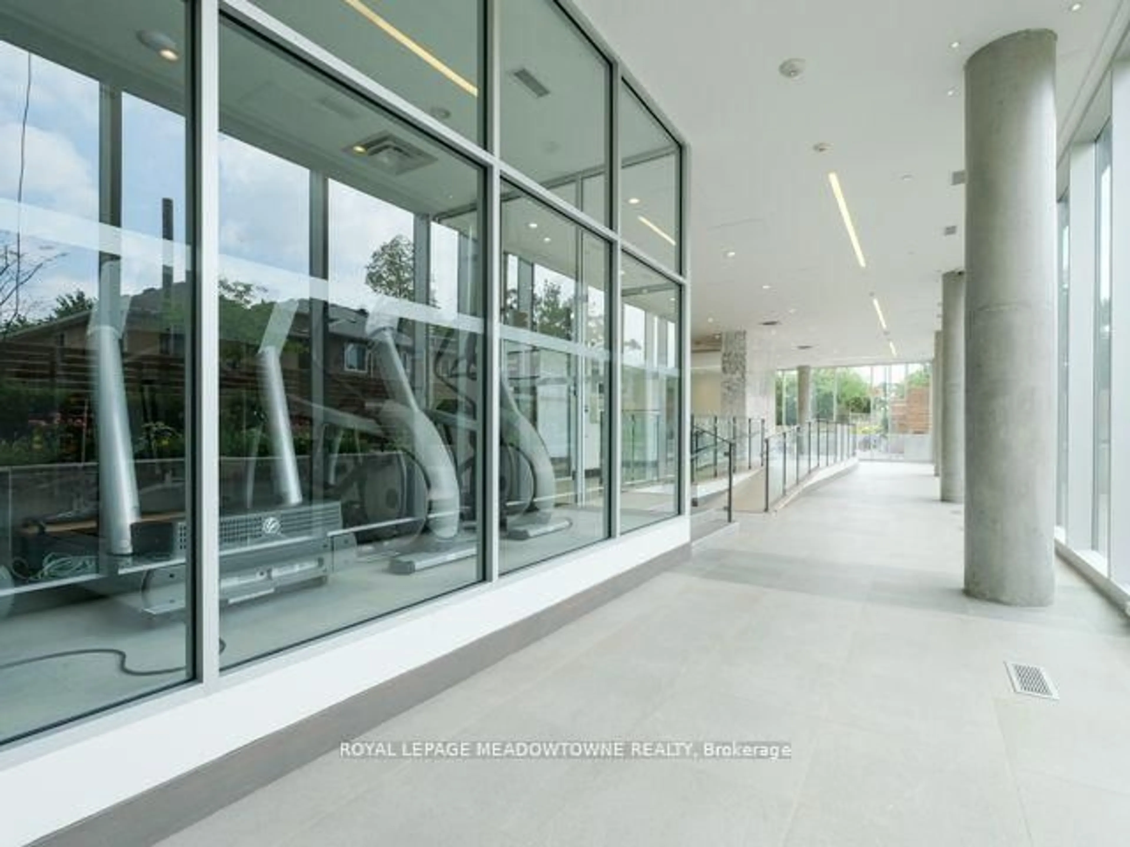 Indoor foyer for 2055 Danforth Ave #601, Toronto Ontario M4C 1J8