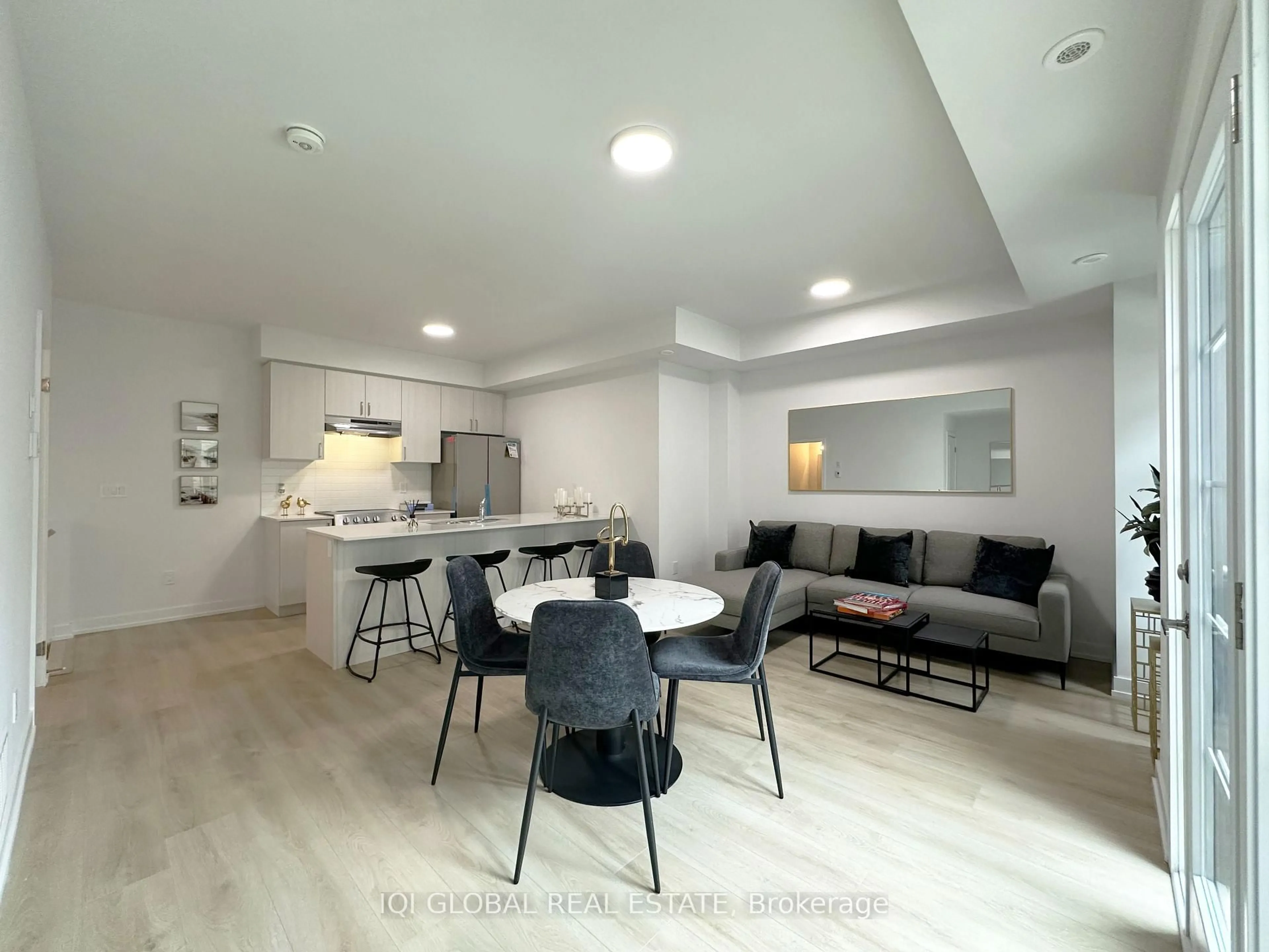 Unknown for 1655 Palmers Sawmill Rd #902, Pickering Ontario L1X 0R3