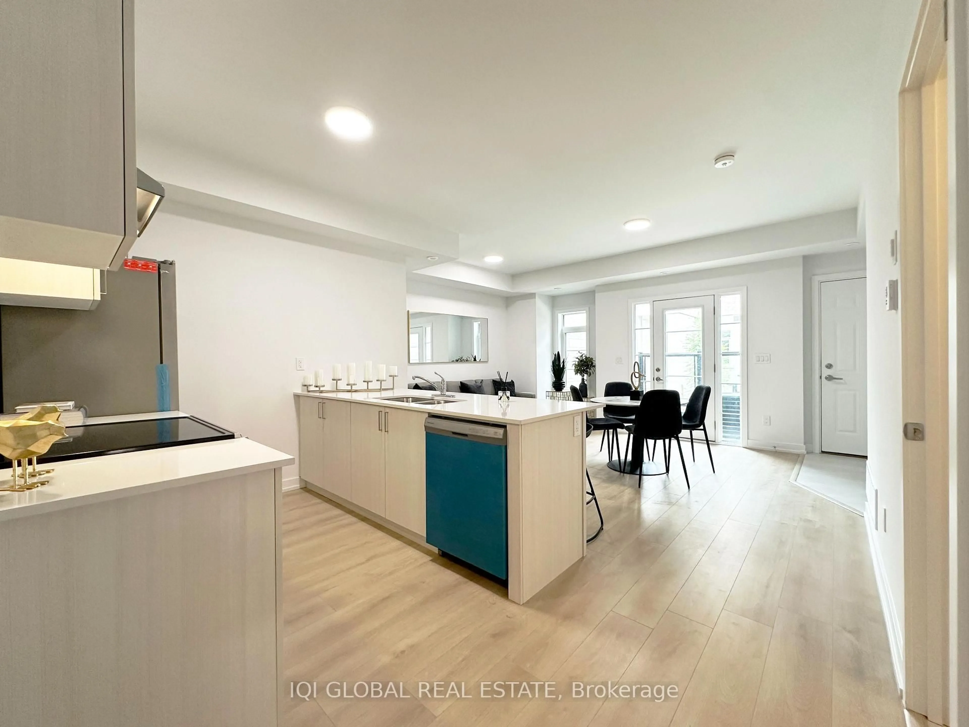 Open concept kitchen, unknown for 1655 Palmers Sawmill Rd #902, Pickering Ontario L1X 0R3