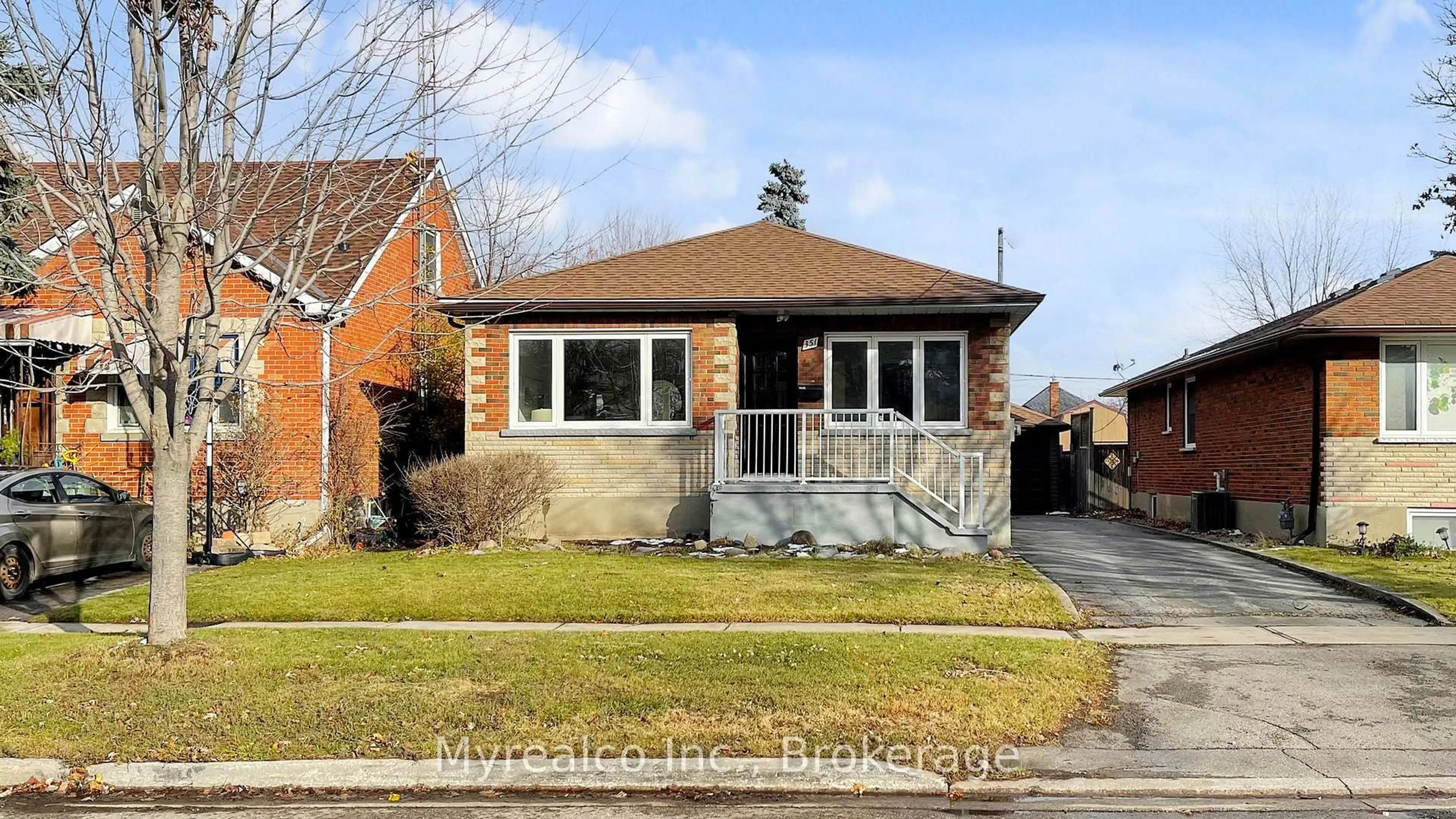 Home with brick exterior material, street for 351 Lasalle Ave, Oshawa Ontario L1H 5Y8