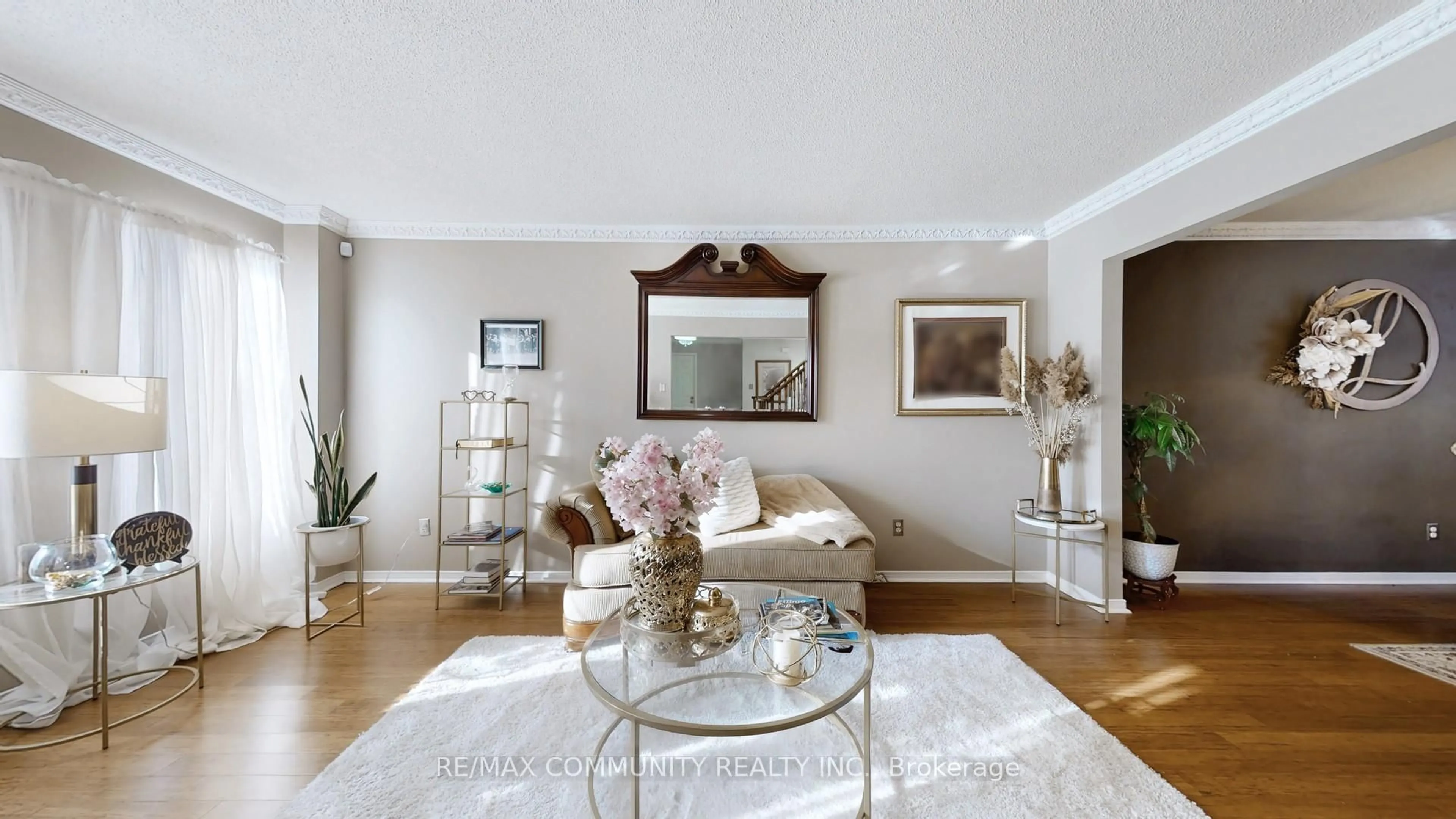 Living room with furniture, unknown for 1652 Major Oaks Rd, Pickering Ontario L1X 1Y9