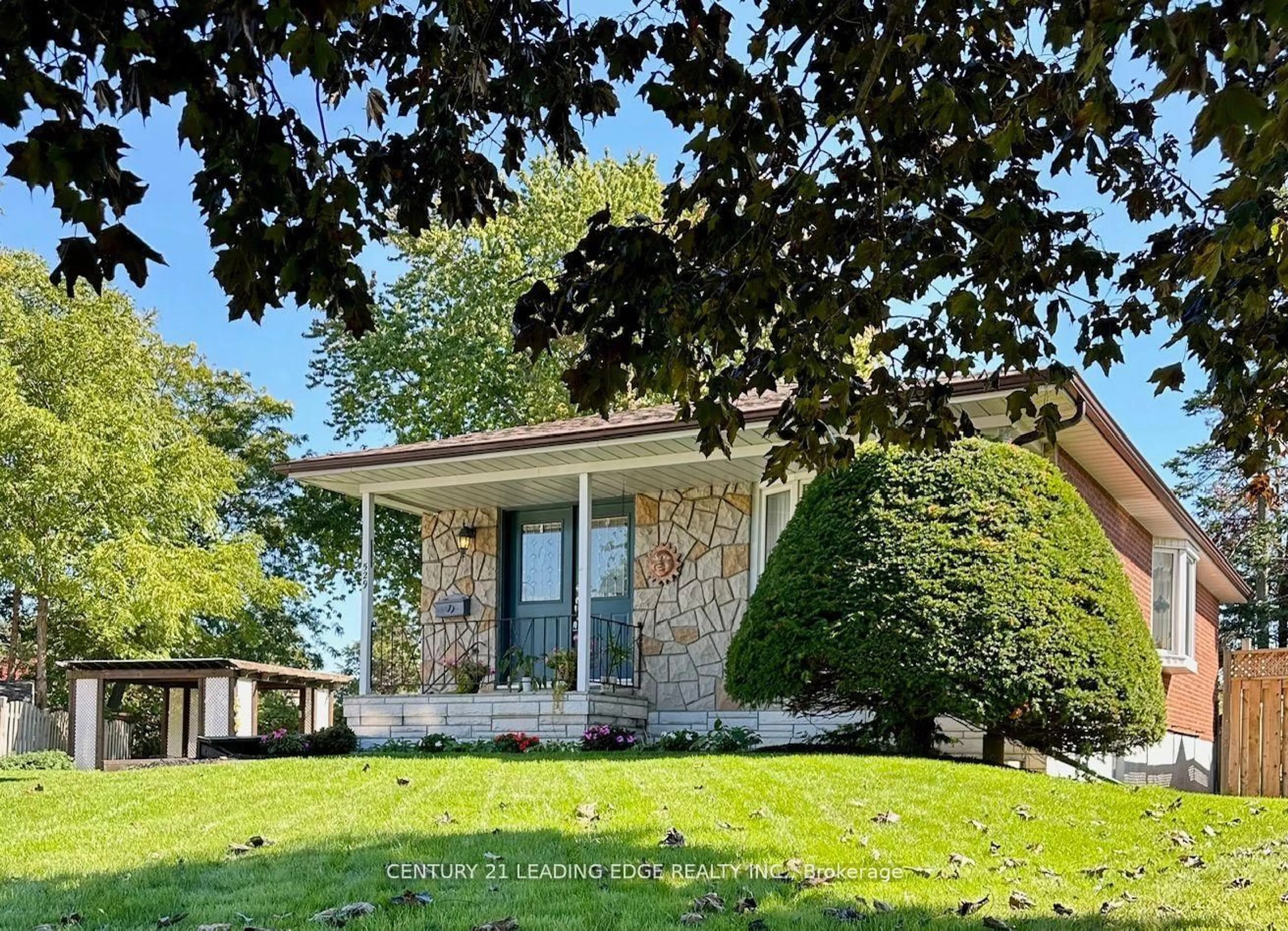 Unknown for 529 Carman Crt, Oshawa Ontario L1H 6K5