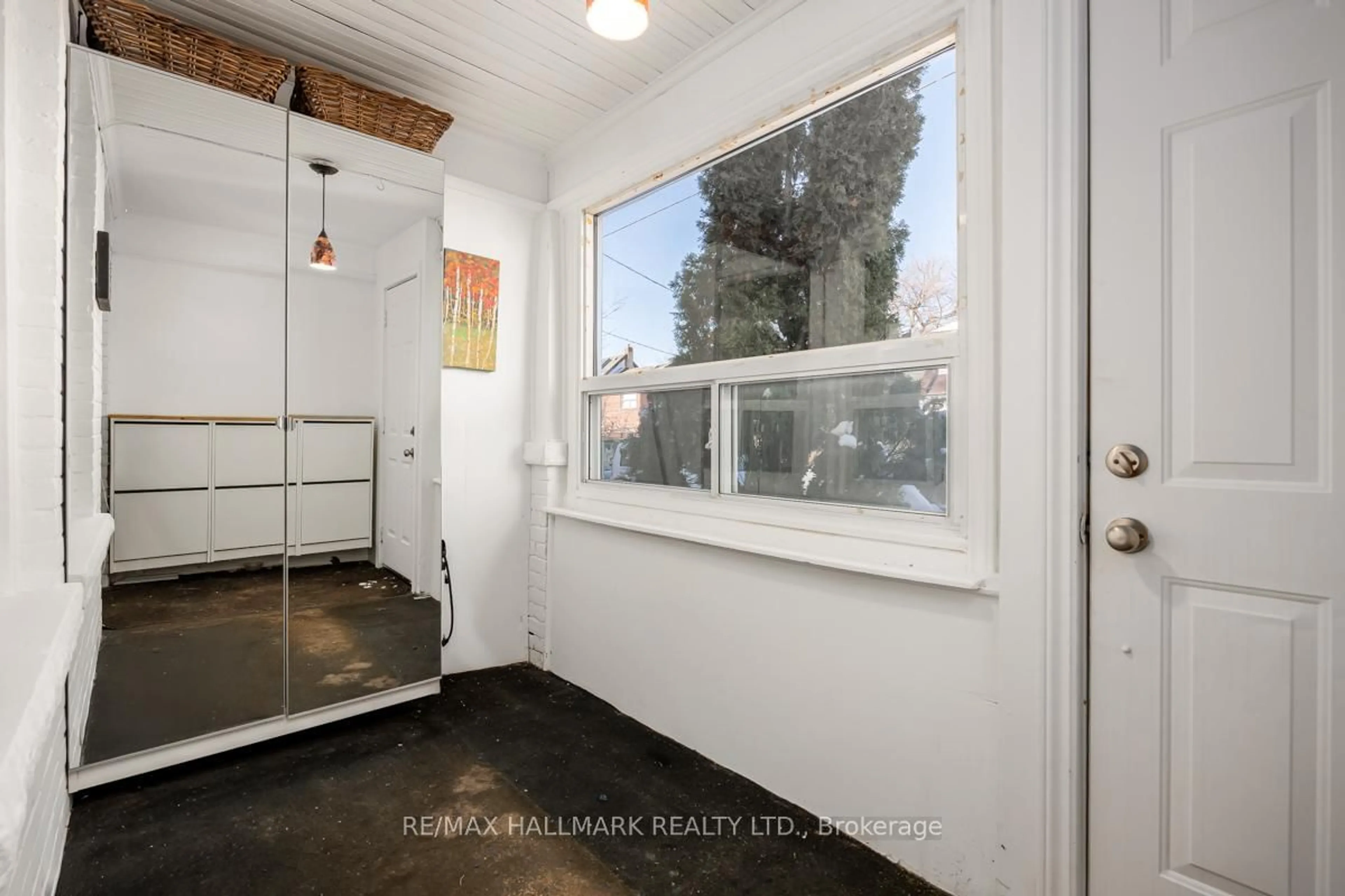 Indoor entryway for 801 Sammon Ave, Toronto Ontario M4C 2E7