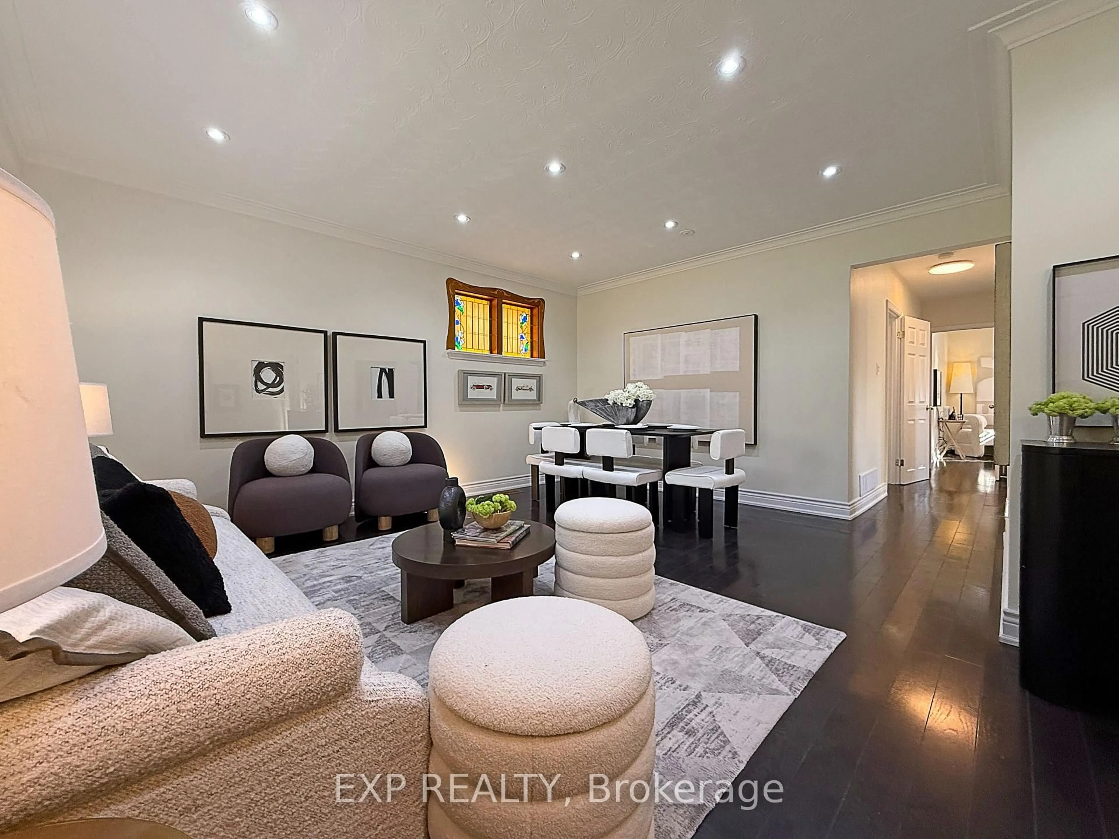 Living room with furniture, wood/laminate floor for 81 Meldazy Dr, Toronto Ontario M1P 4G2