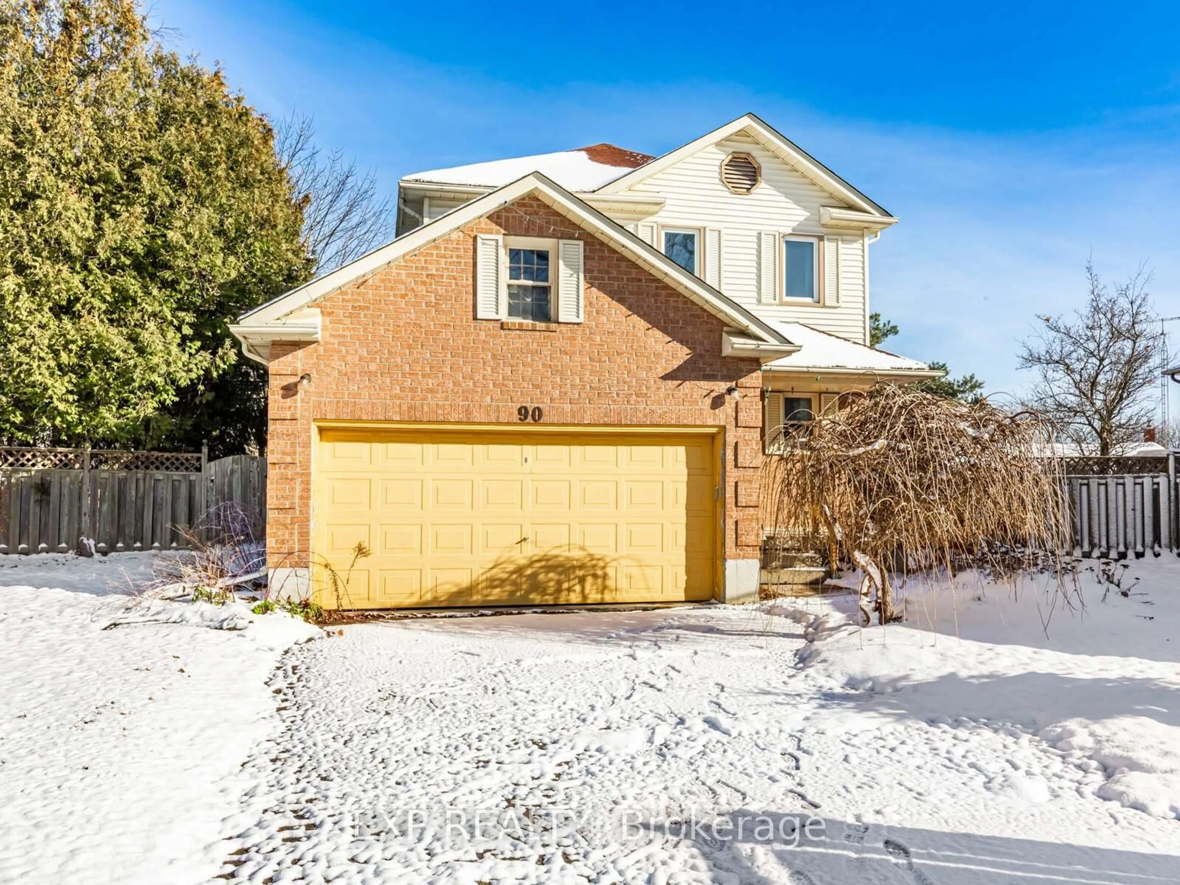 Home with brick exterior material, street for 90 Hart Blvd, Clarington Ontario L1B 1E4