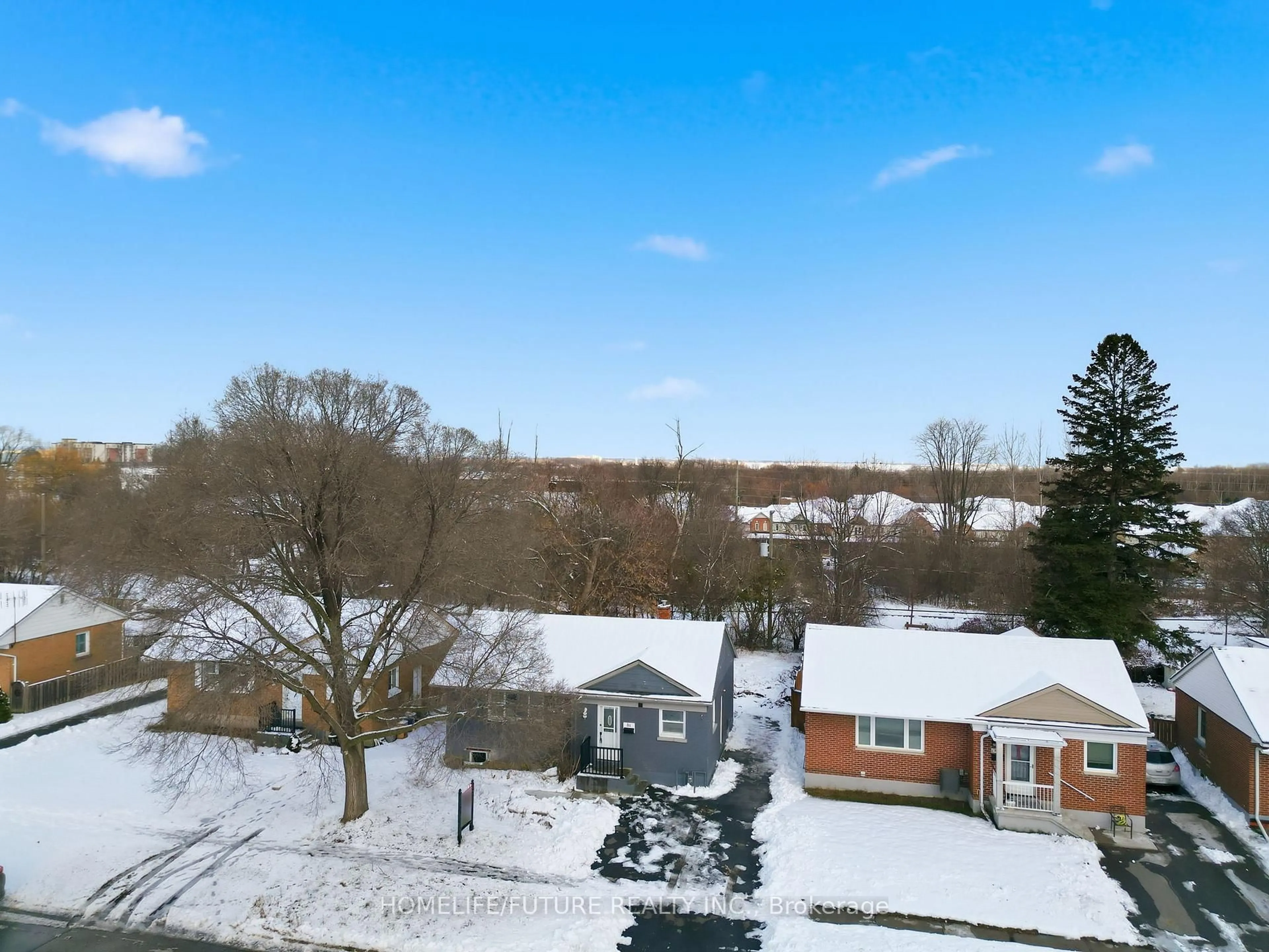 A pic from outside/outdoor area/front of a property/back of a property/a pic from drone, unknown for 81 Admiral Rd, Ajax Ontario L1S 2N8