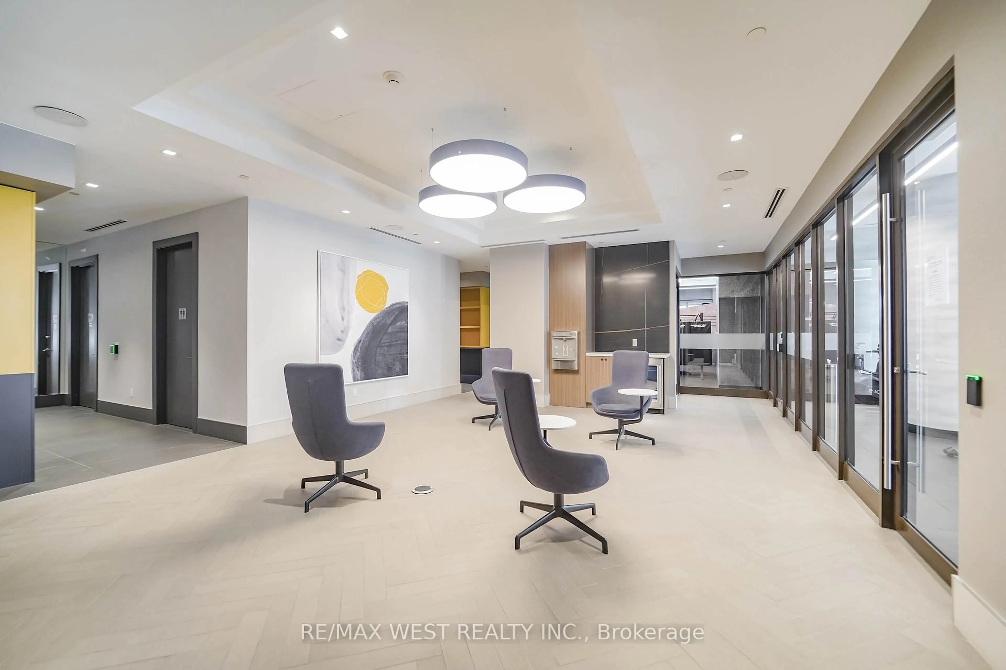 Unknown for 2550 Simcoe St #914, Oshawa Ontario L1L 0R5