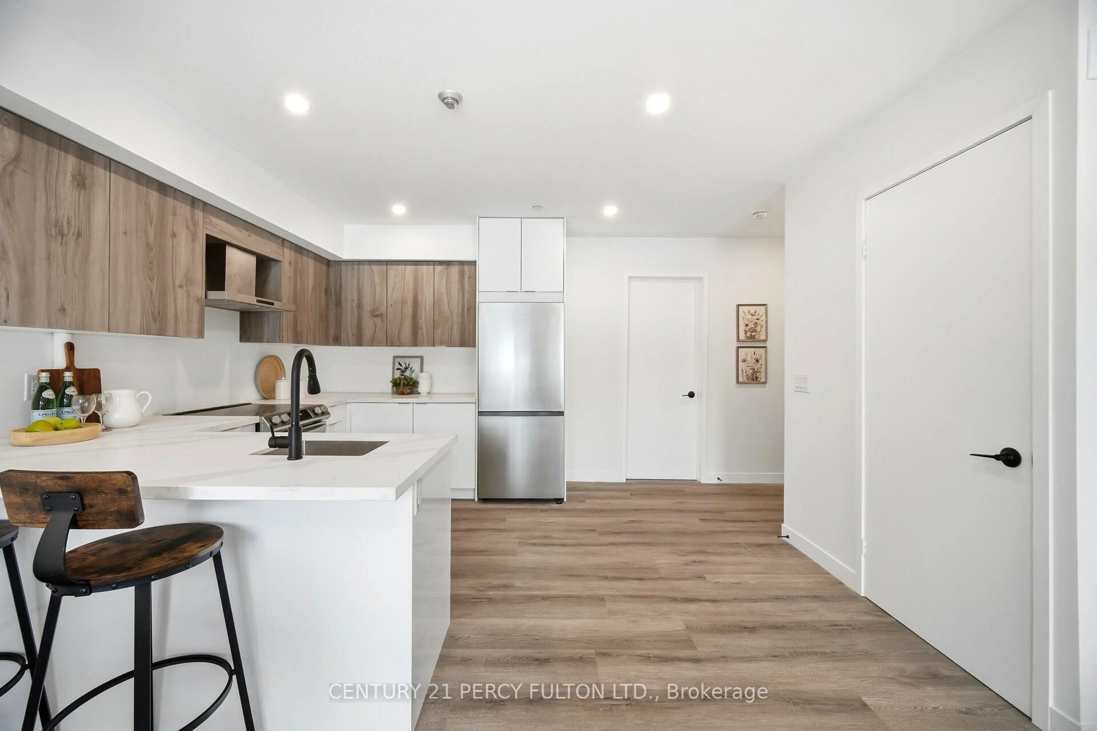 Open concept kitchen, unknown for 61 Orchard Park Dr #201, Toronto Ontario M1E 0C8