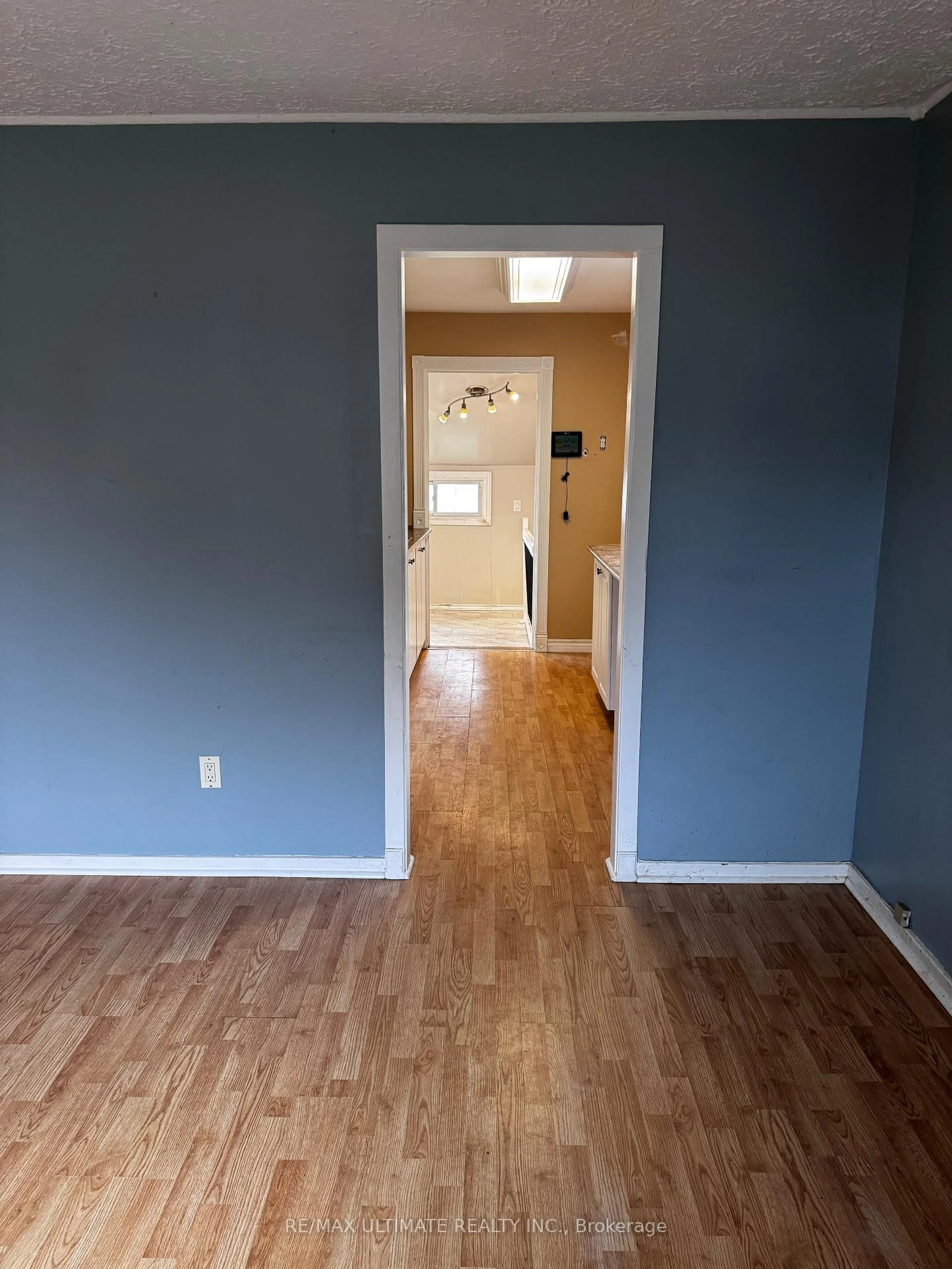 A pic of a room for 202 Nassau St, Oshawa Ontario L1J 4A5