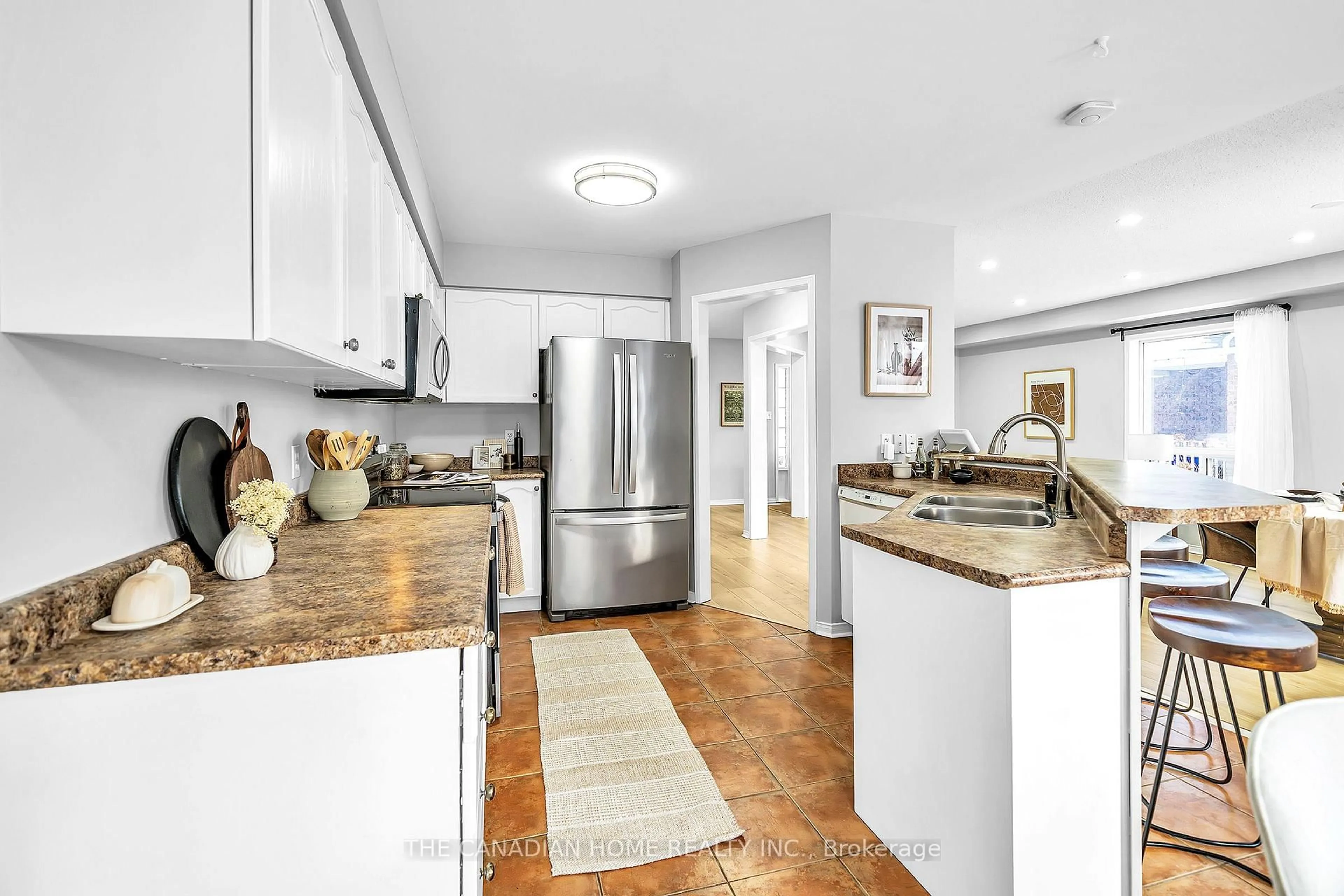 Open concept kitchen, unknown for 169 Harmer Dr, Clarington Ontario L1B 1P9