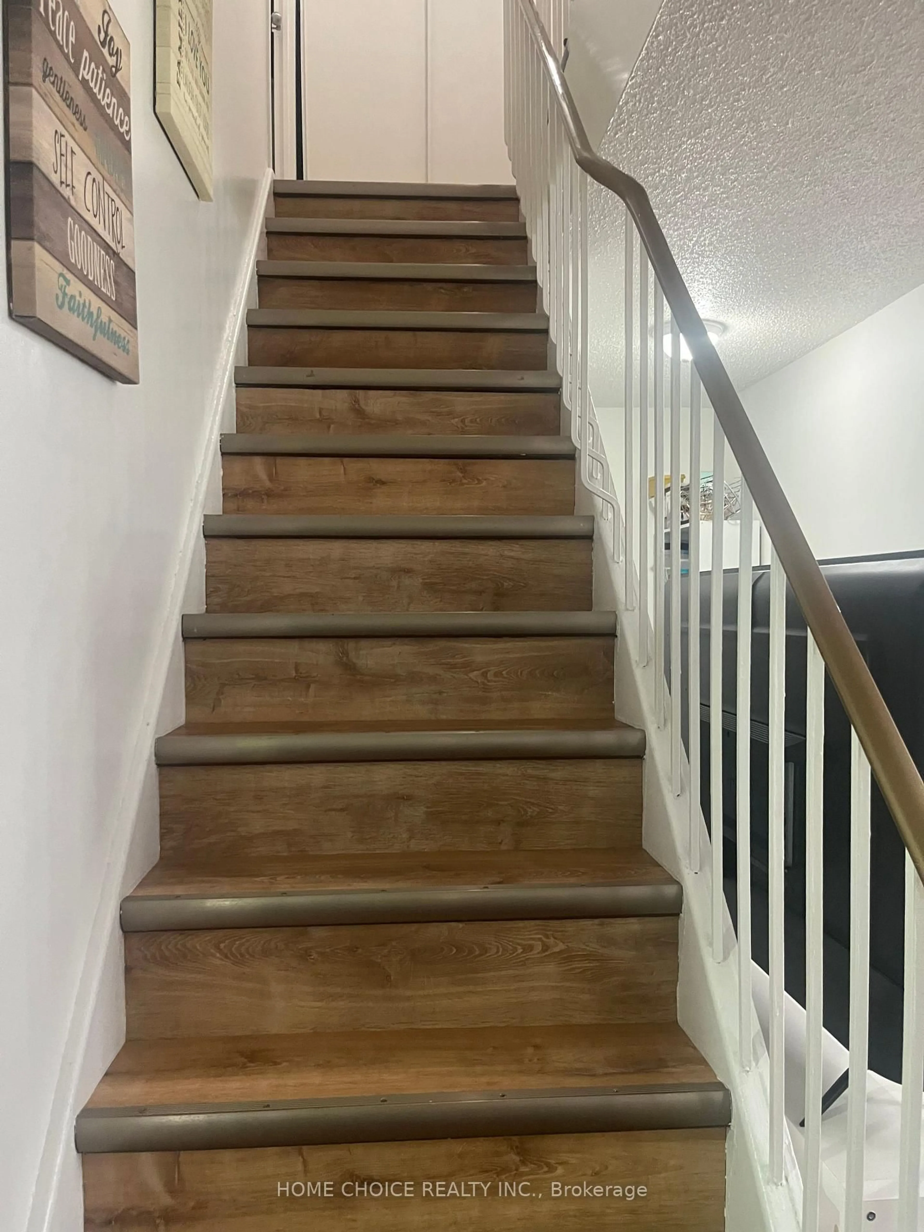 Stairs for 100 Mornelle Crt #1023, Toronto Ontario M1E 4X2