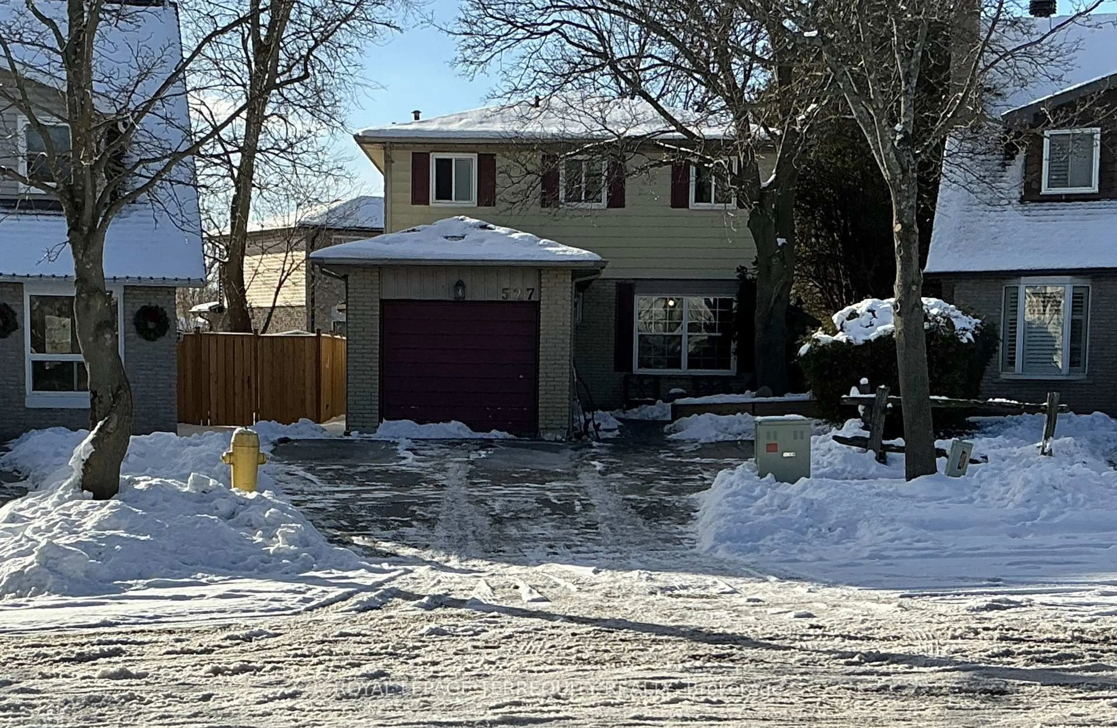 Unknown for 527 Carmello Crt, Pickering Ontario L1W 2Z4