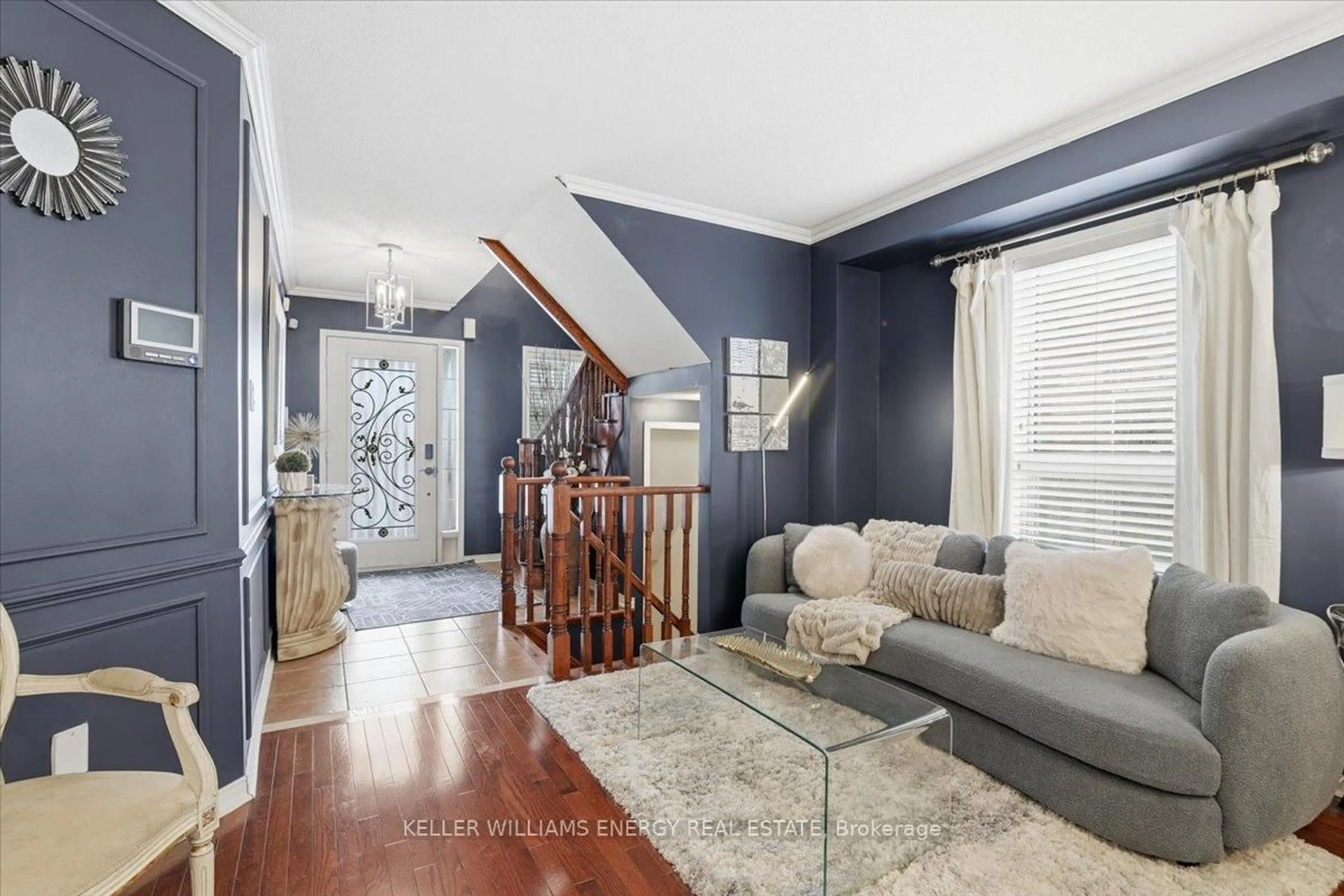 Living room with furniture, unknown for 66 Oceanpearl Cres, Whitby Ontario L1N 0C3