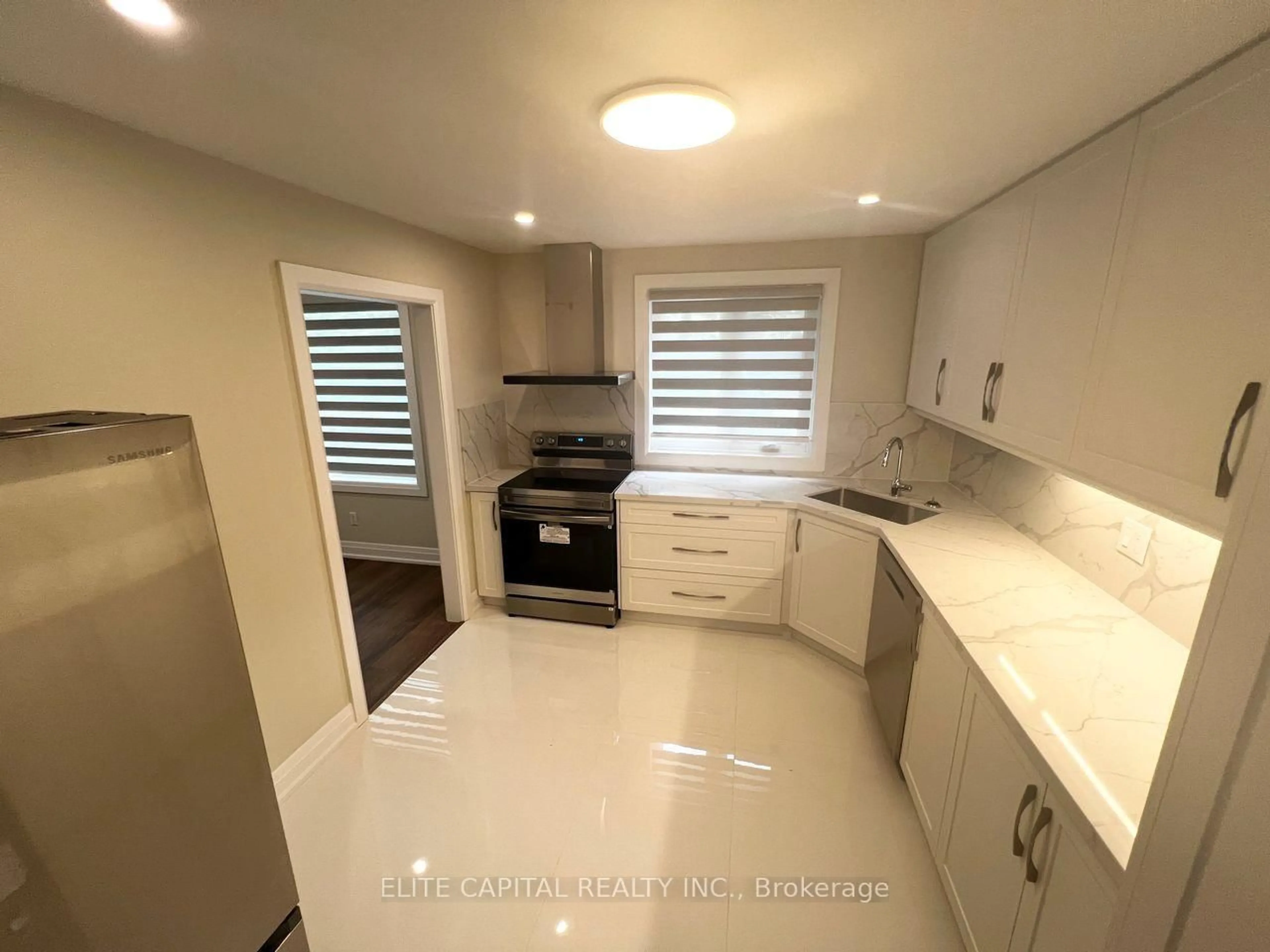 Standard kitchen, unknown for 218 Chartland Blvd, Toronto Ontario M1S 2S5