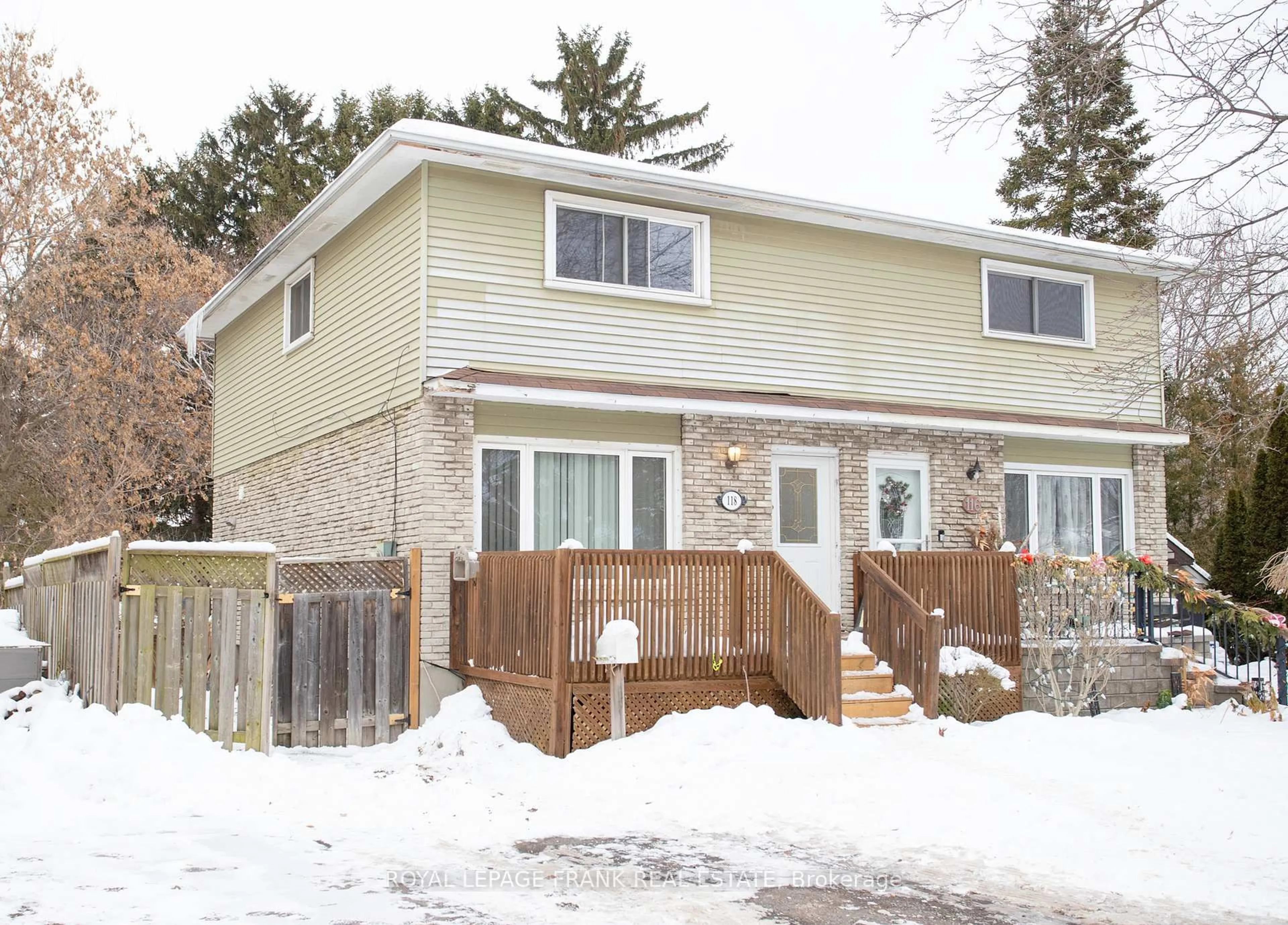 Unknown for 118 Capreol Crt, Oshawa Ontario L1J 6E6