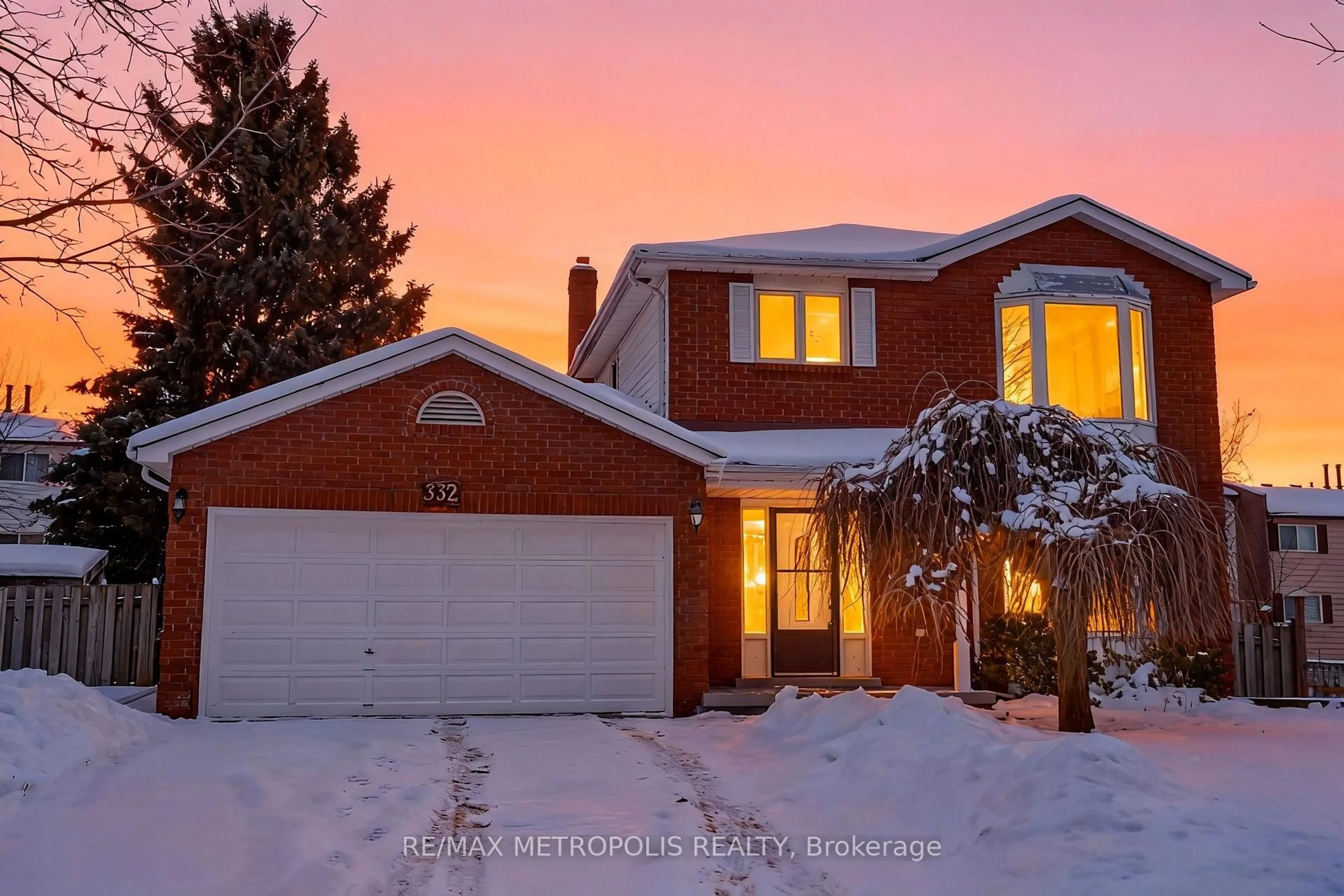 Home with brick exterior material, street for 332 Nina Crt, Oshawa Ontario L1K 1S7