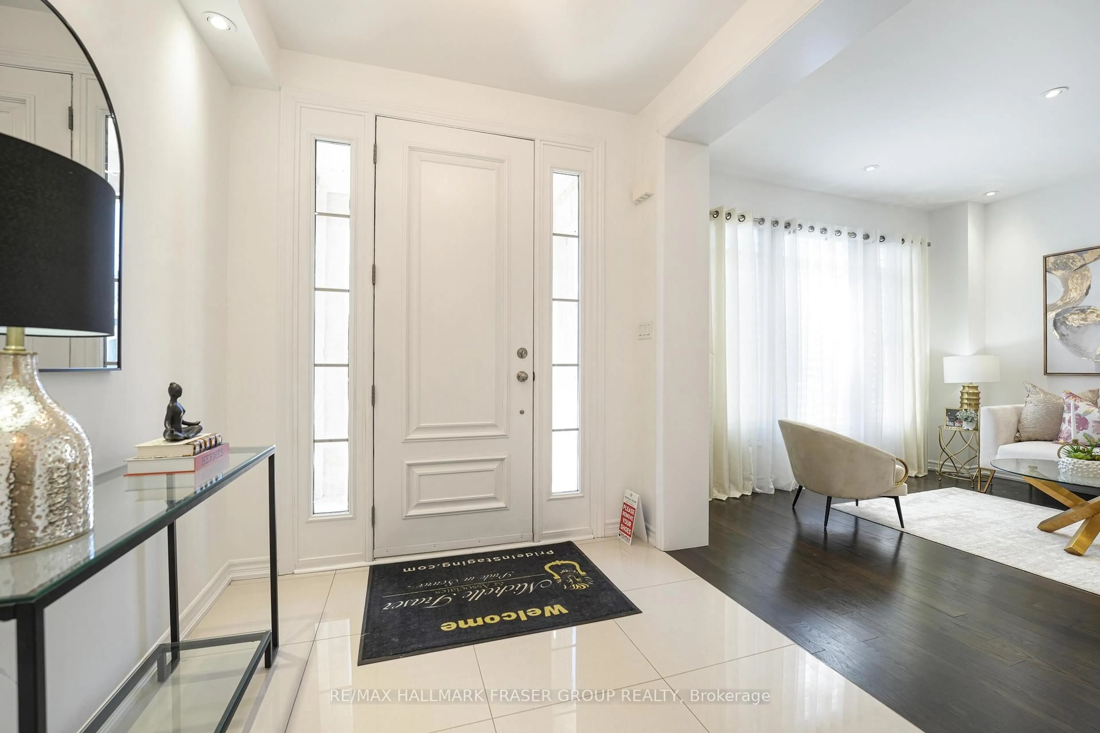 Indoor entryway for 875 Riverside Dr, Ajax Ontario L1T 3S2