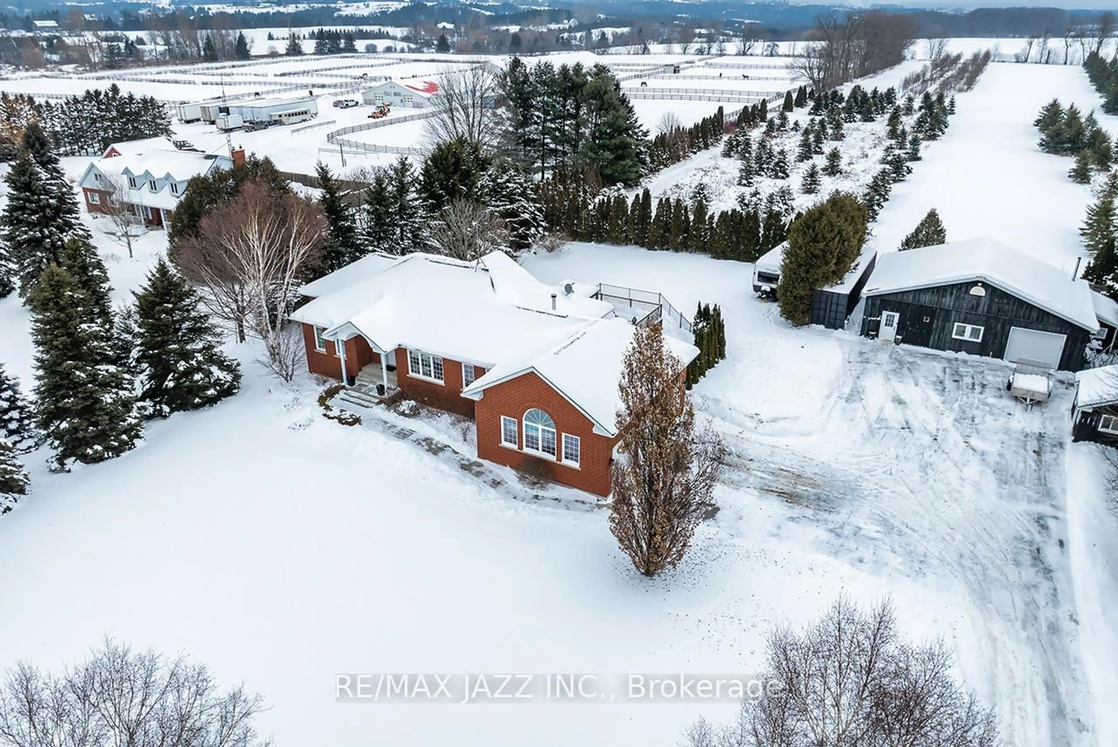 A pic from outside/outdoor area/front of a property/back of a property/a pic from drone, unknown for 8495 Enfield Rd, Clarington Ontario L0B 1J0